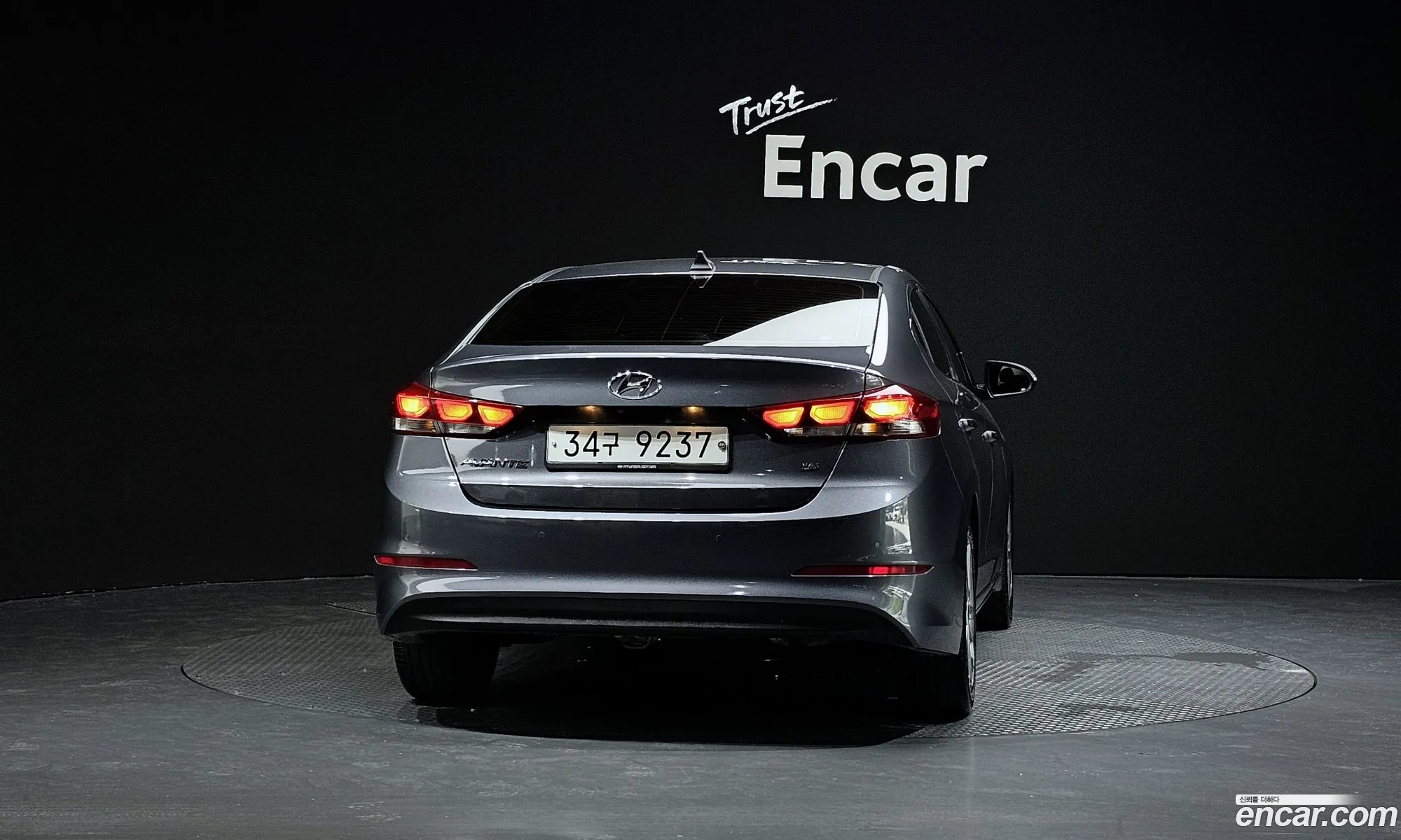 Hyundai Elantra AD 2018 — 3