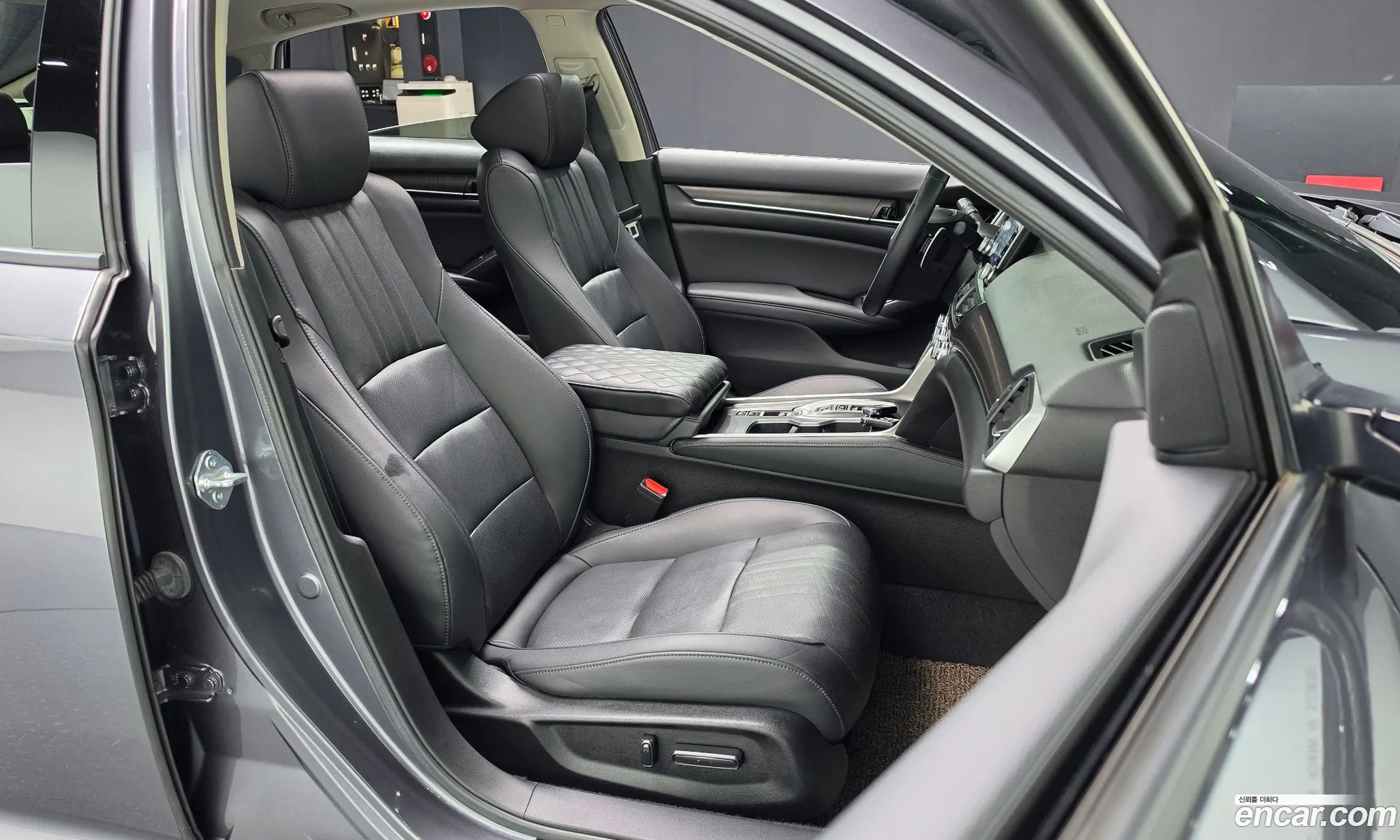 Honda Accord 10th Gen 2021 — 6