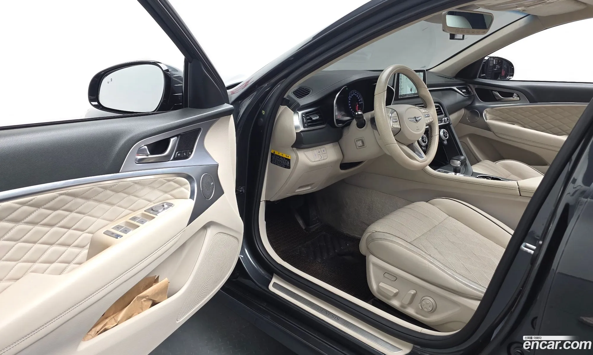 Genesis G70 2017 — 12