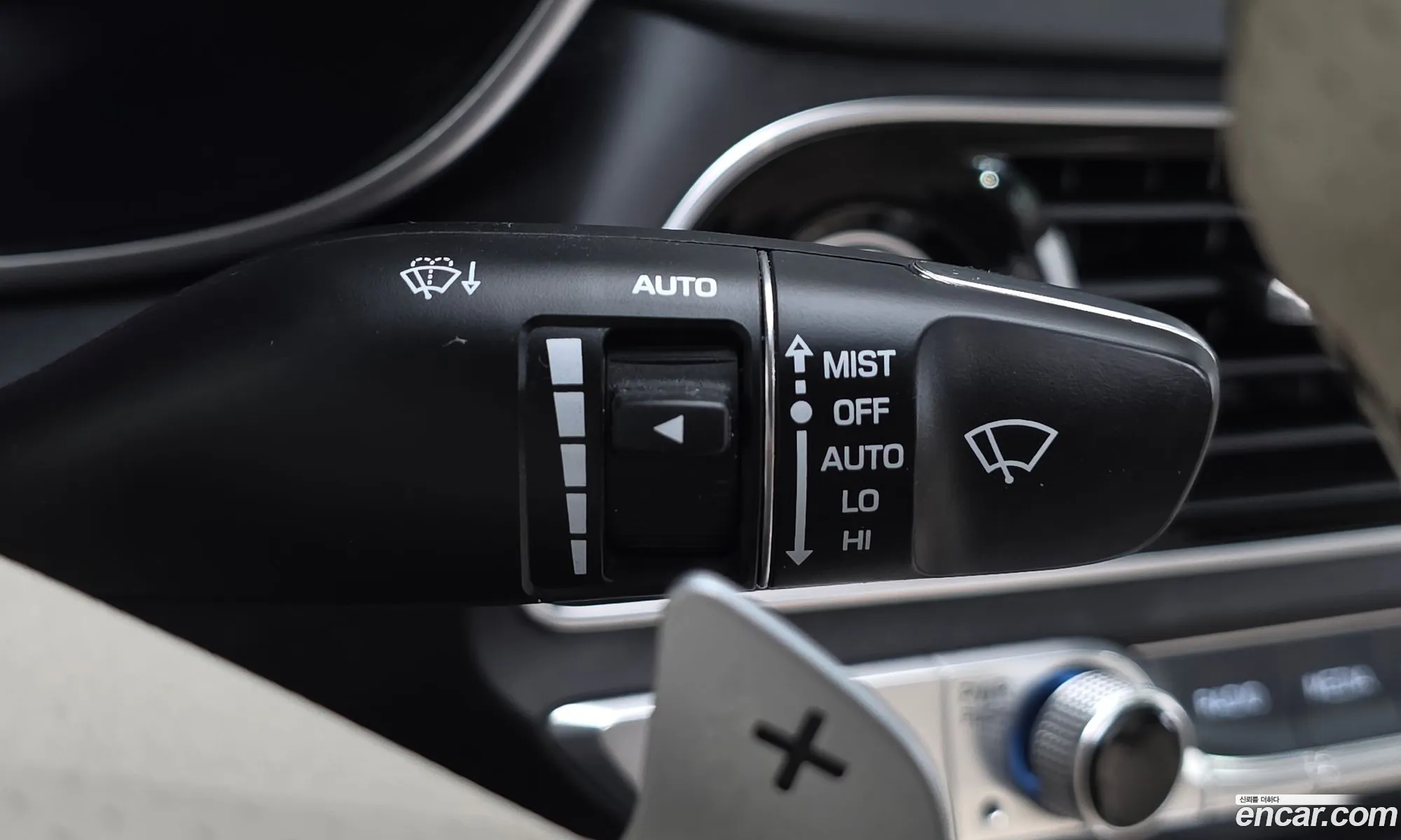 Genesis G70 2017 — 19