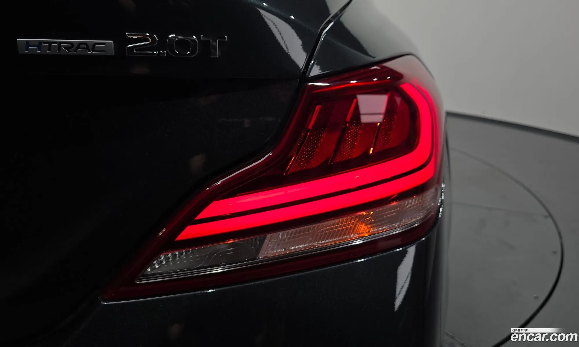 Genesis G70 2017 — 21