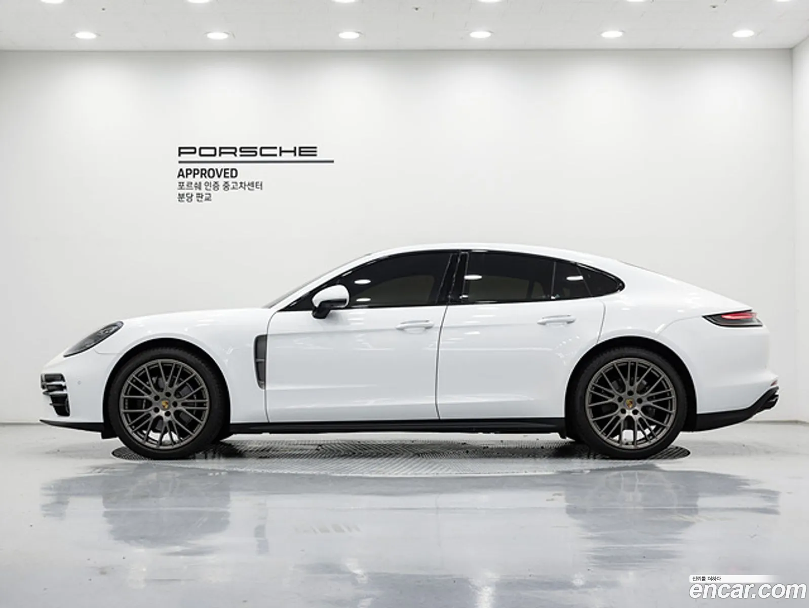 Porsche Panamera 2022 — 18