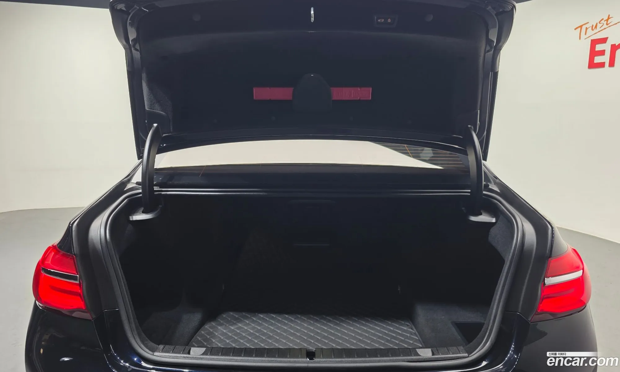 BMW 7 Series 2016 WBA7F2105GG713465 — 13