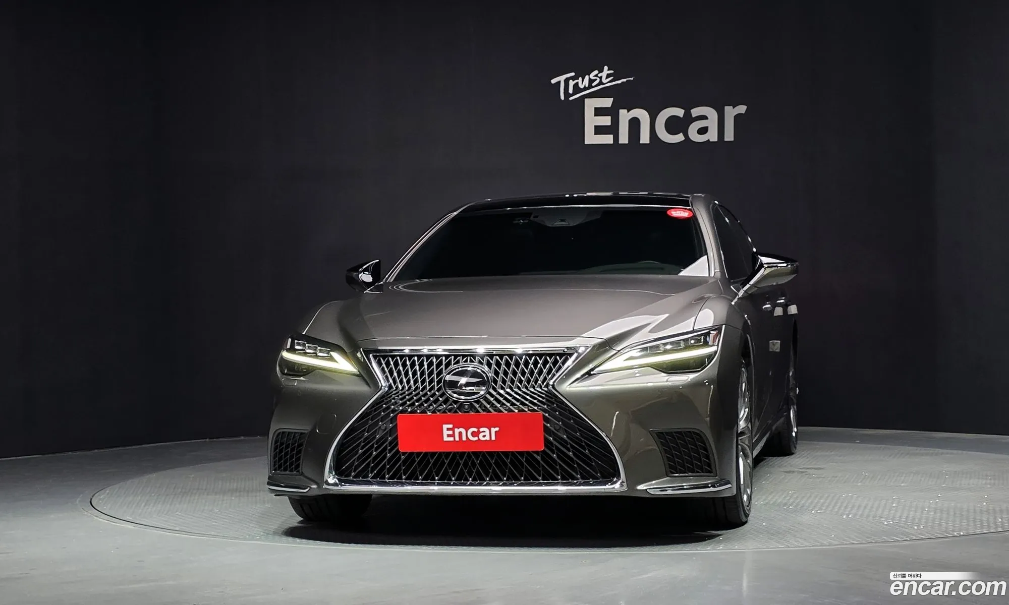 Lexus LS500 2021 JTHG5LGF2M5009270 — 22