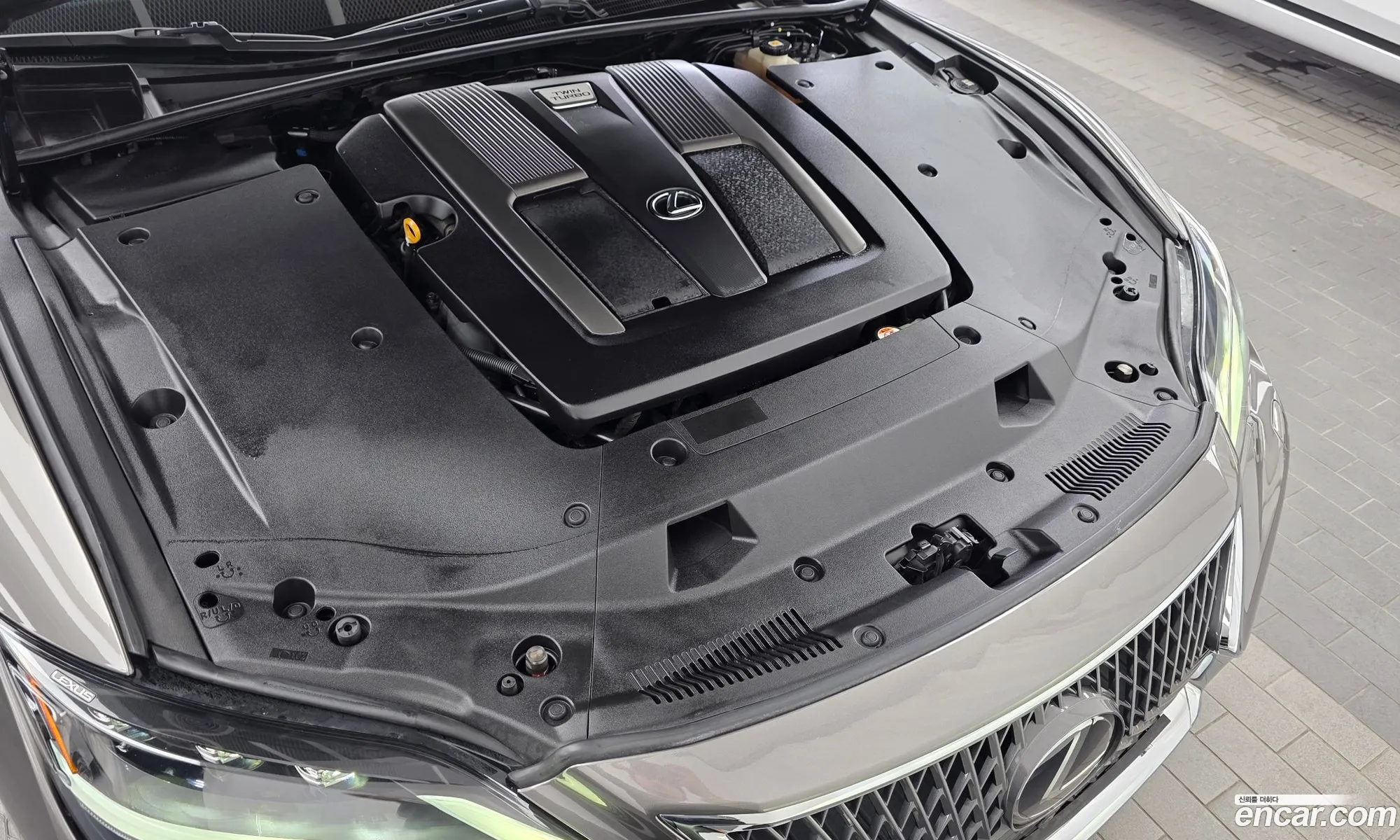 Lexus LS500 2021 JTHG5LGF2M5009270 — 25
