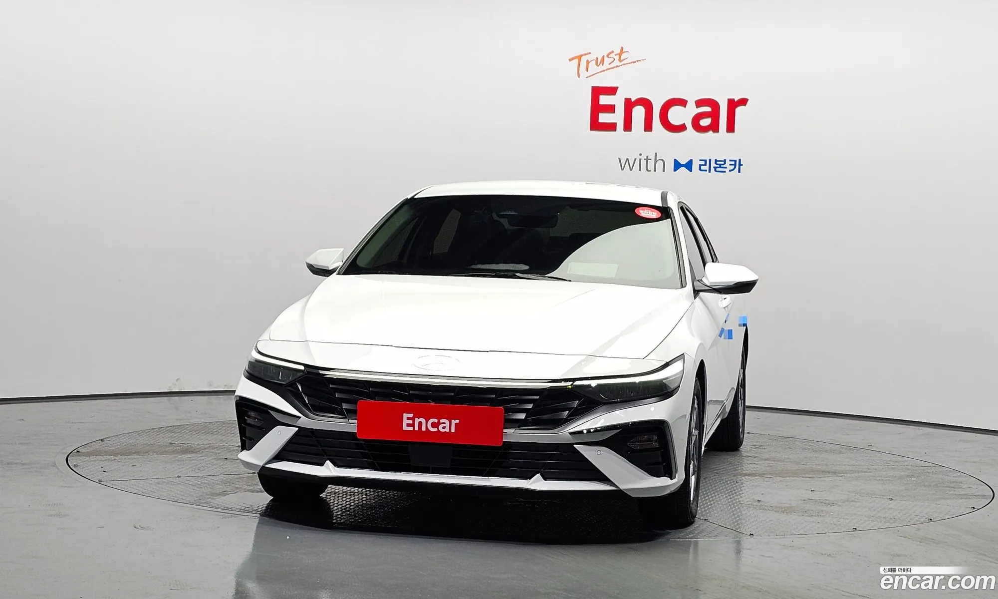 Hyundai Elantra Hybrid 2025 — 20