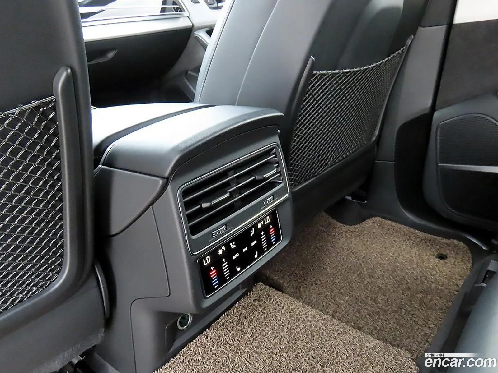 Audi Q7 2021 — 6