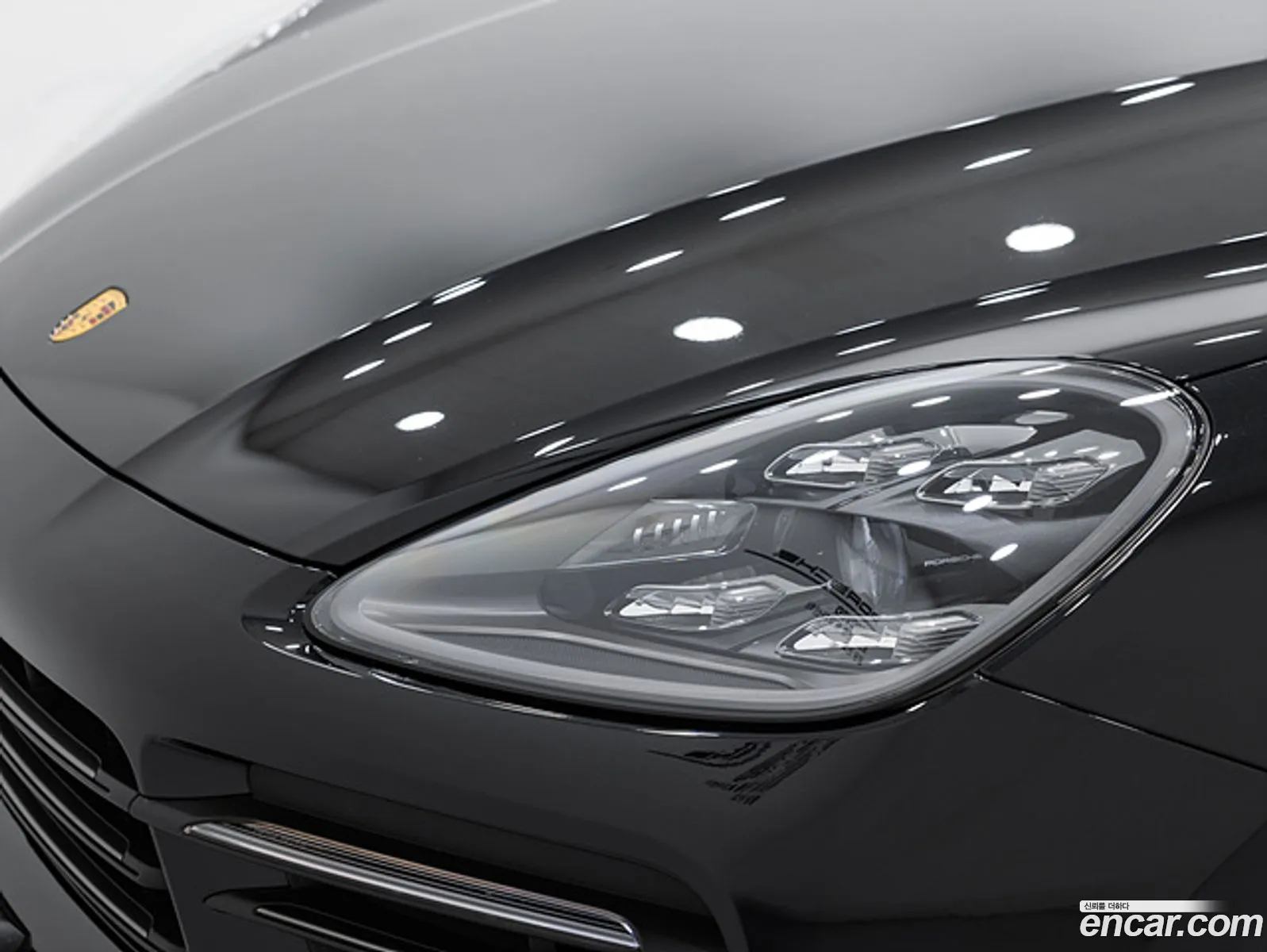Porsche Cayenne 2023 — 2