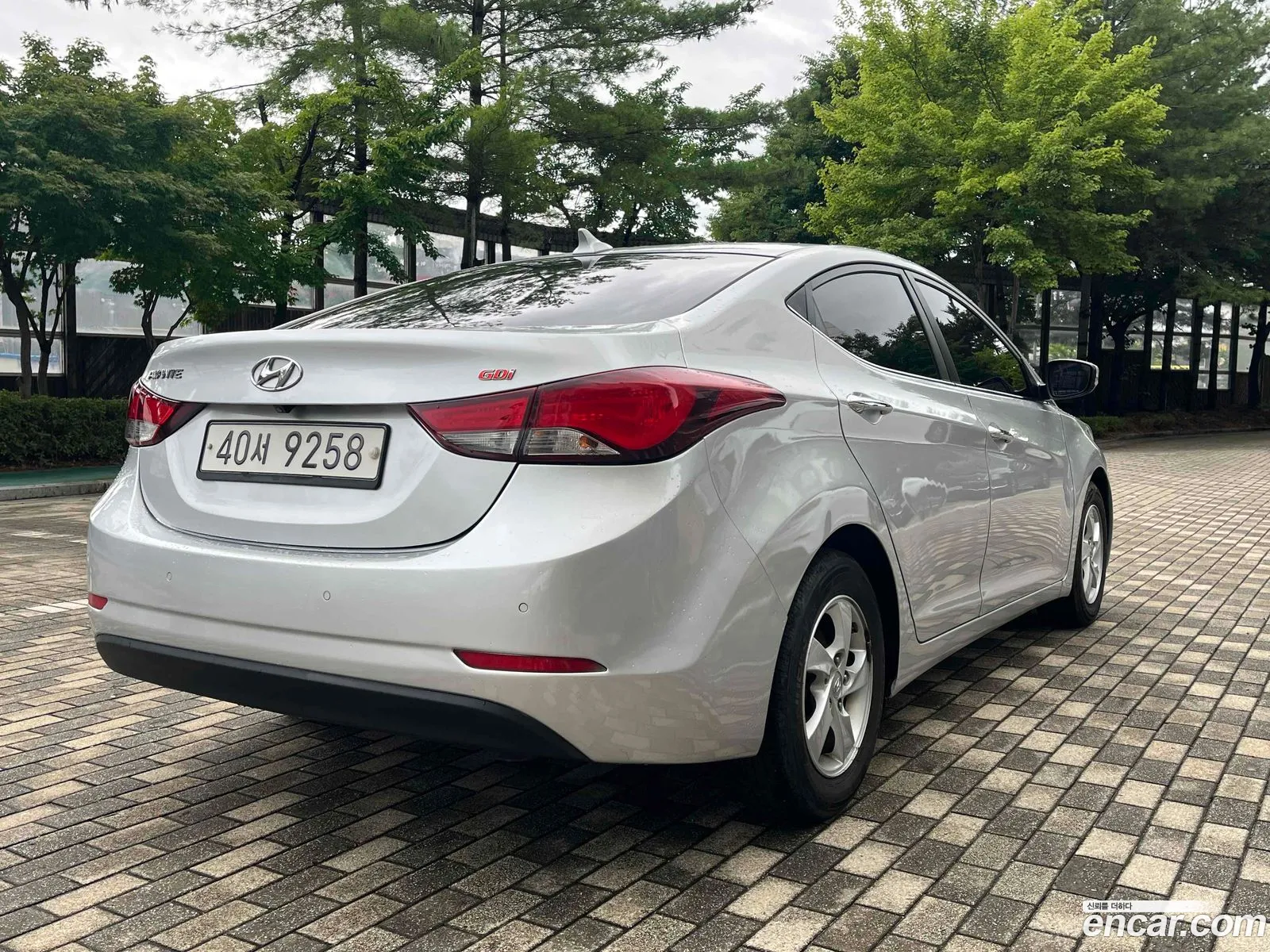 Hyundai Elantra 2015 — 9