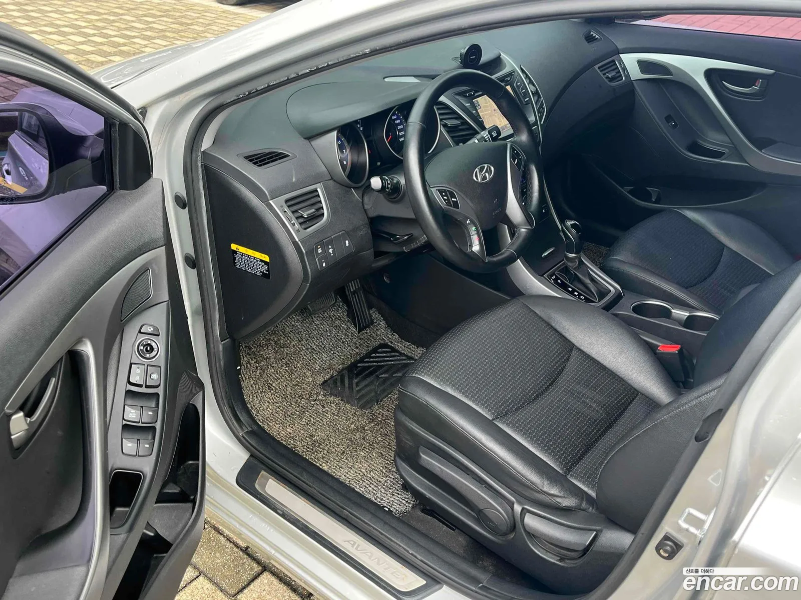 Hyundai Elantra 2015 — 4