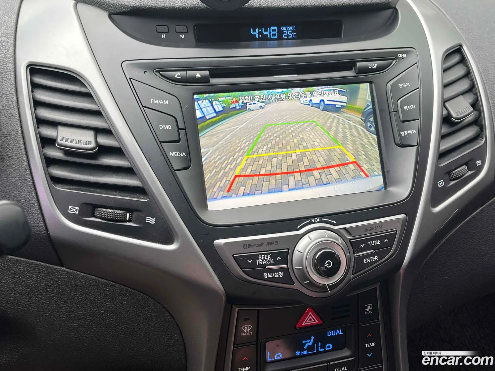 Hyundai Elantra 2015 — 11