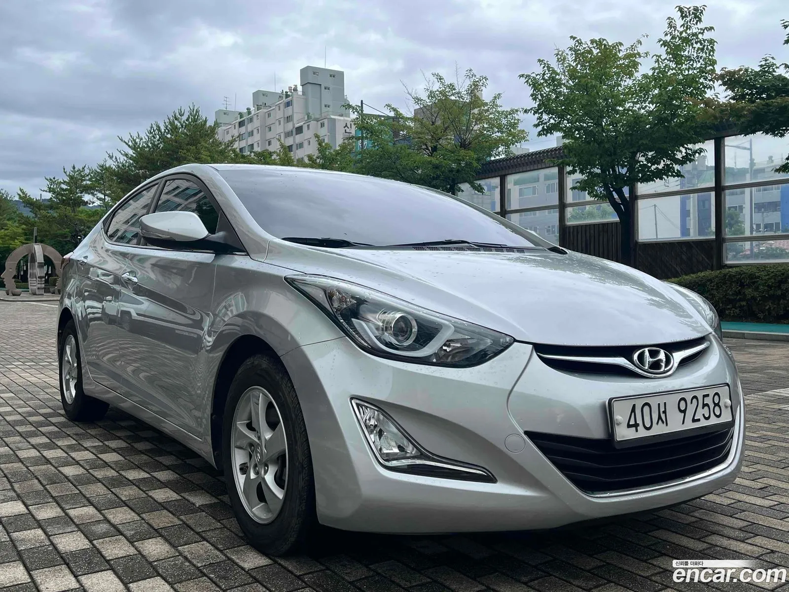 Hyundai Elantra 2015 — 10