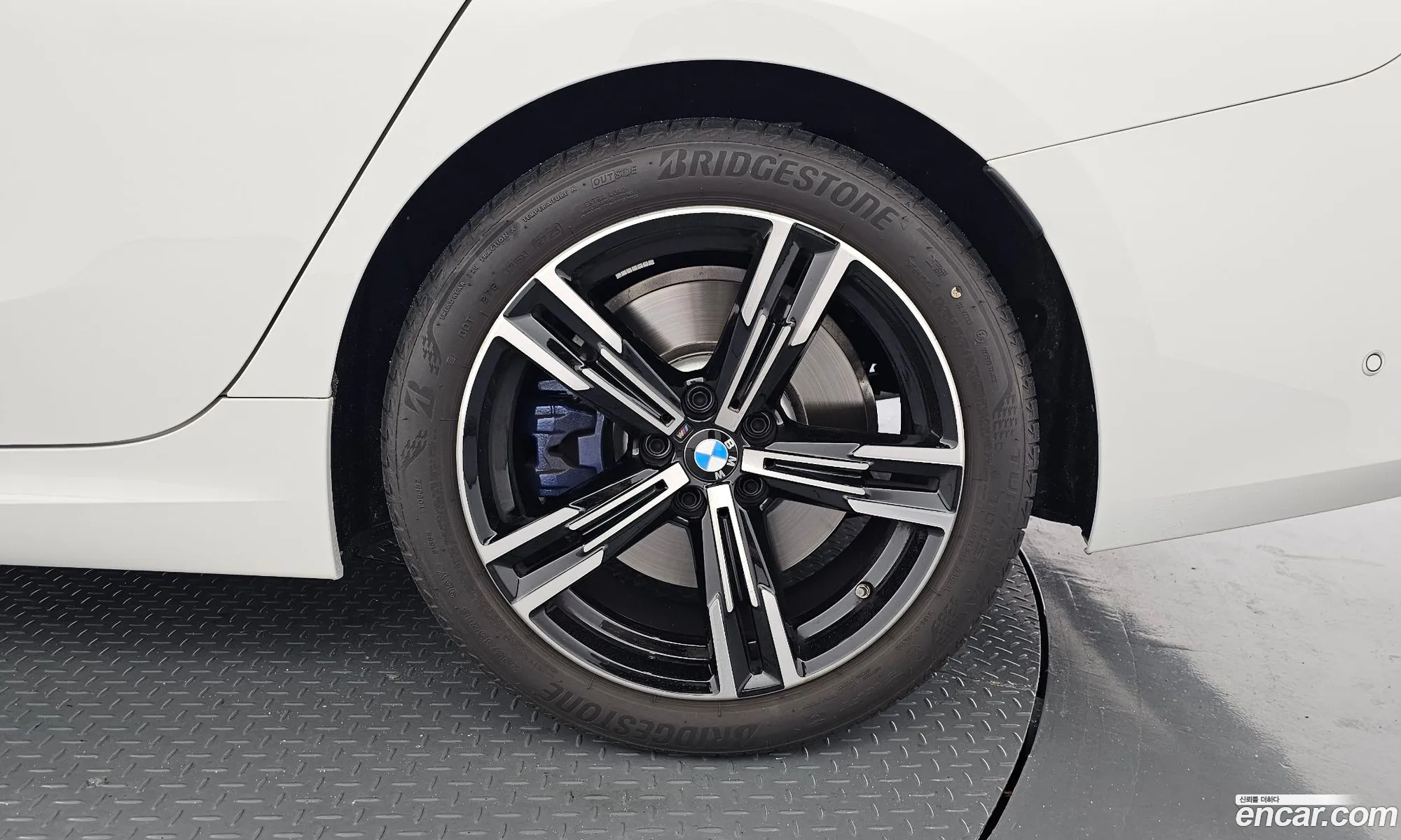 BMW 3 Series 2026 — 14