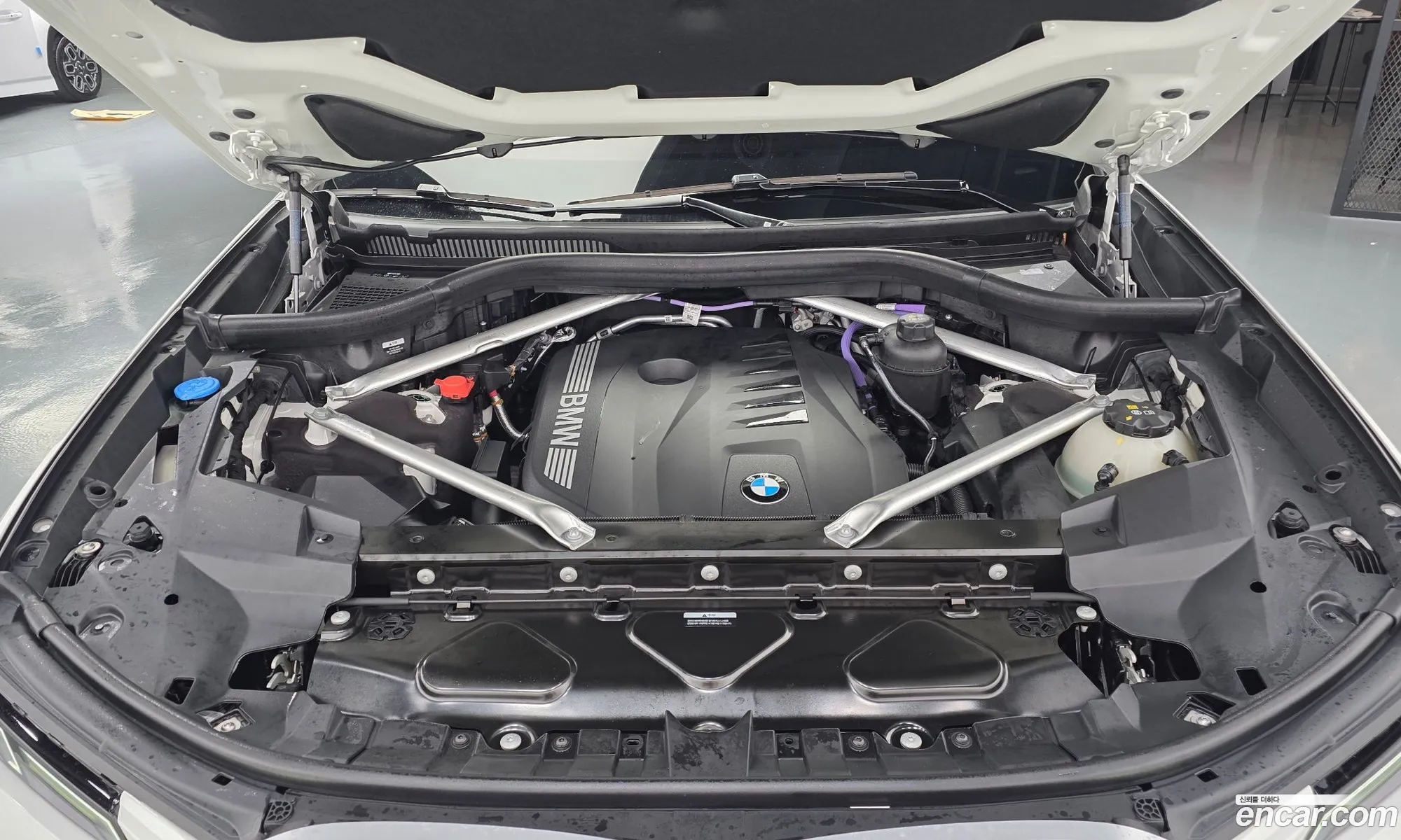 BMW X7 2024 — 16
