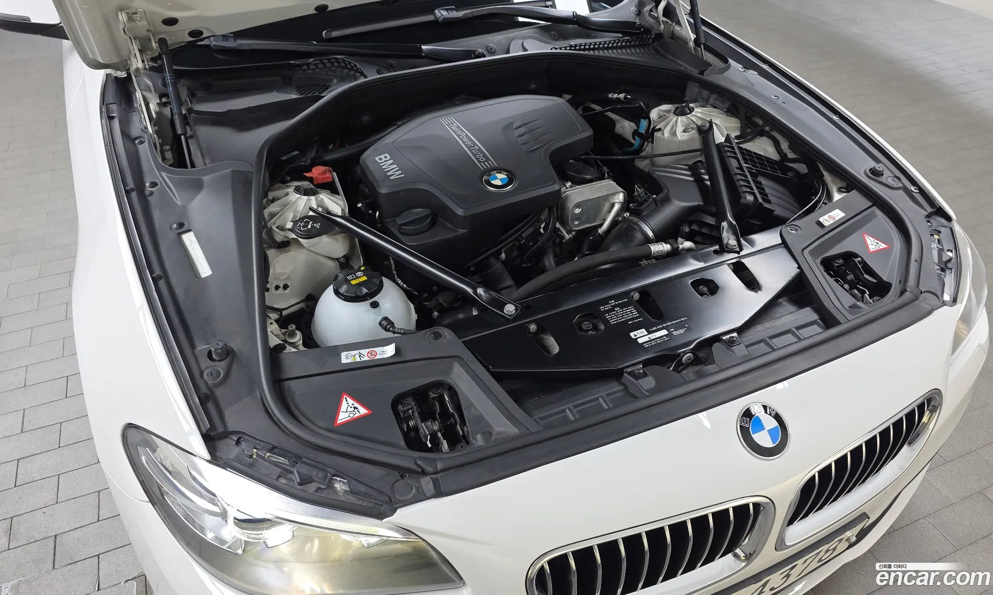 BMW 5 Series 2014 WBA5A7106ED815505 — 28