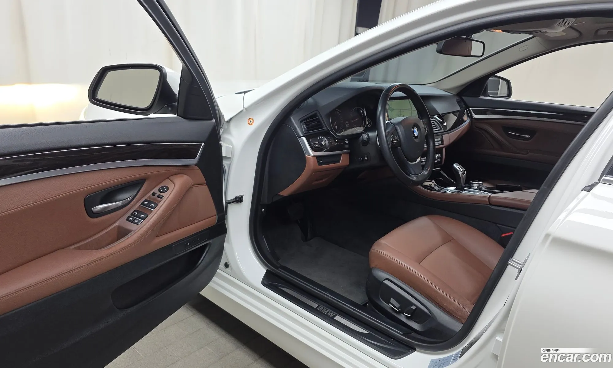 BMW 5 Series 2014 WBA5A7106ED815505 — 26