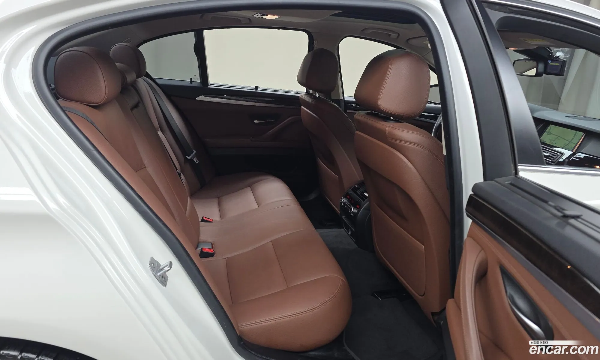 BMW 5 Series 2014 WBA5A7106ED815505 — 23