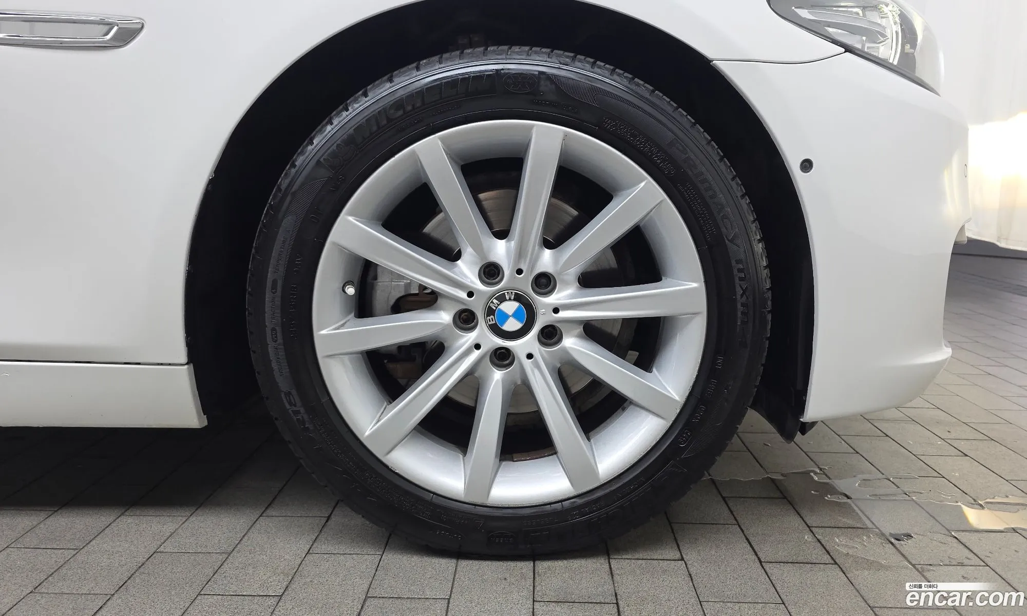 BMW 5 Series 2014 WBA5A7106ED815505 — 4