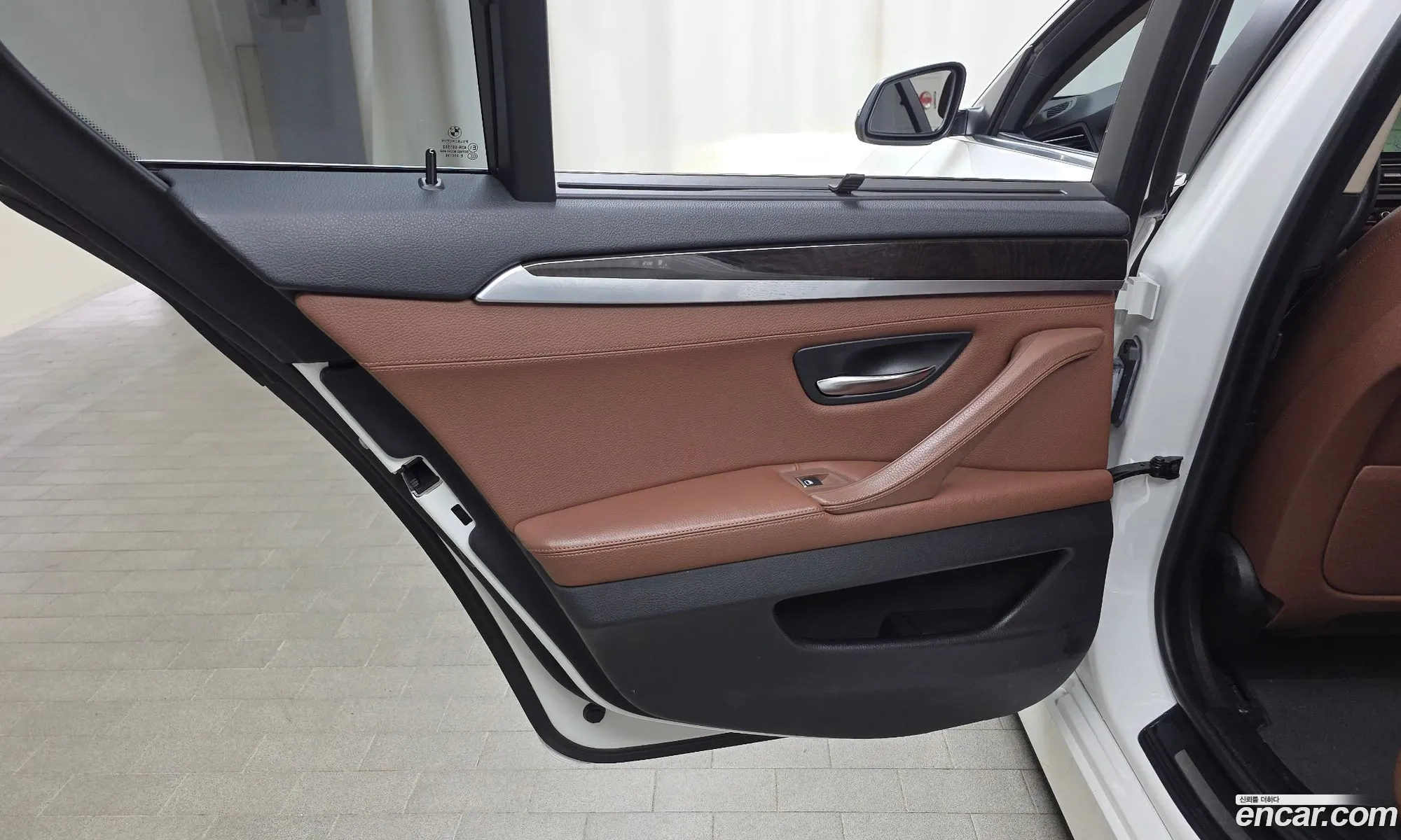 BMW 5 Series 2014 WBA5A7106ED815505 — 32