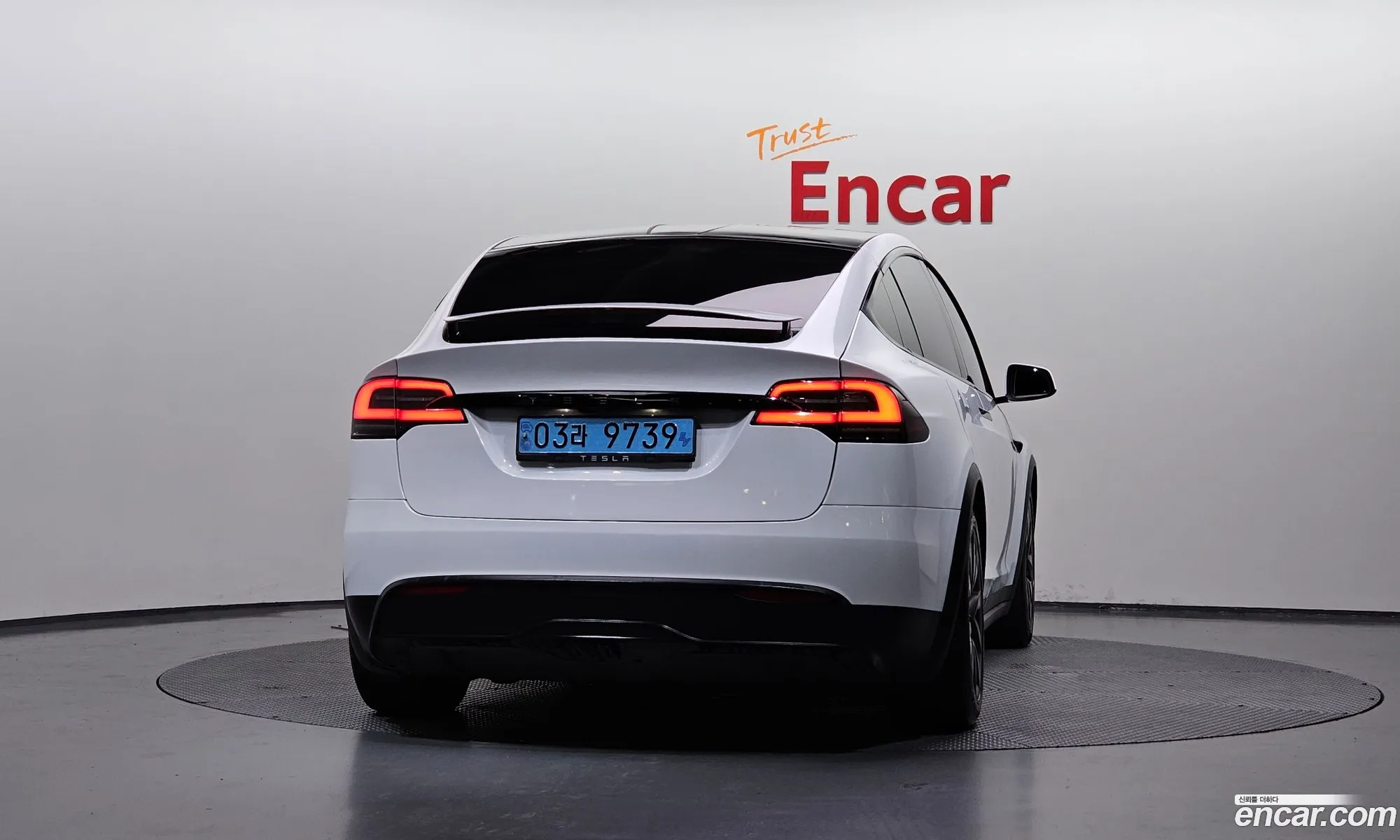 Tesla Model X 2023 7SAXCAE54PF408189 — 2