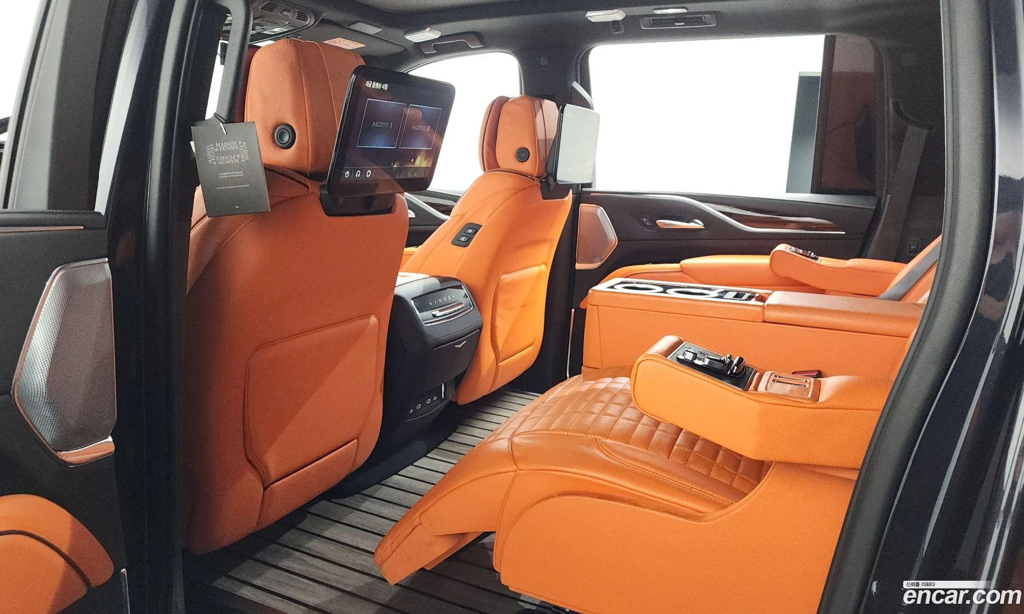 Cadillac Escalade 2022 — 17