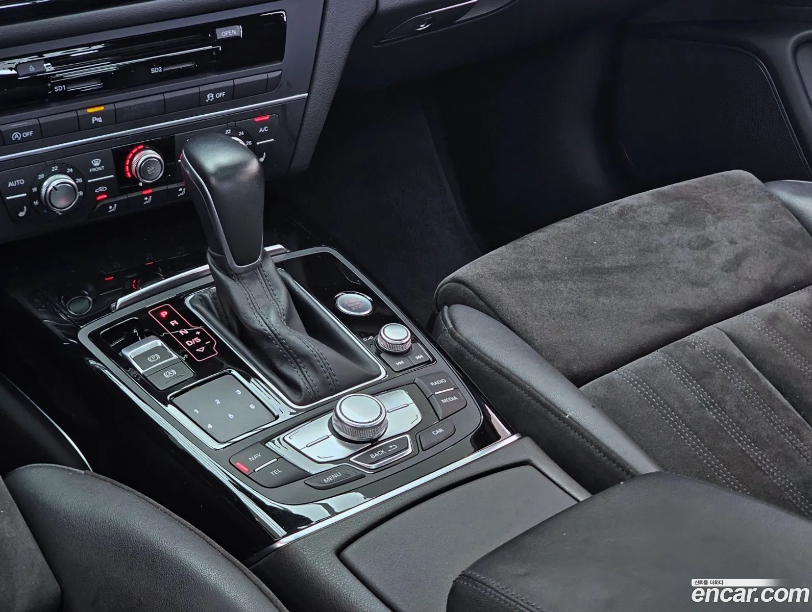 Audi A6 2015 — 18