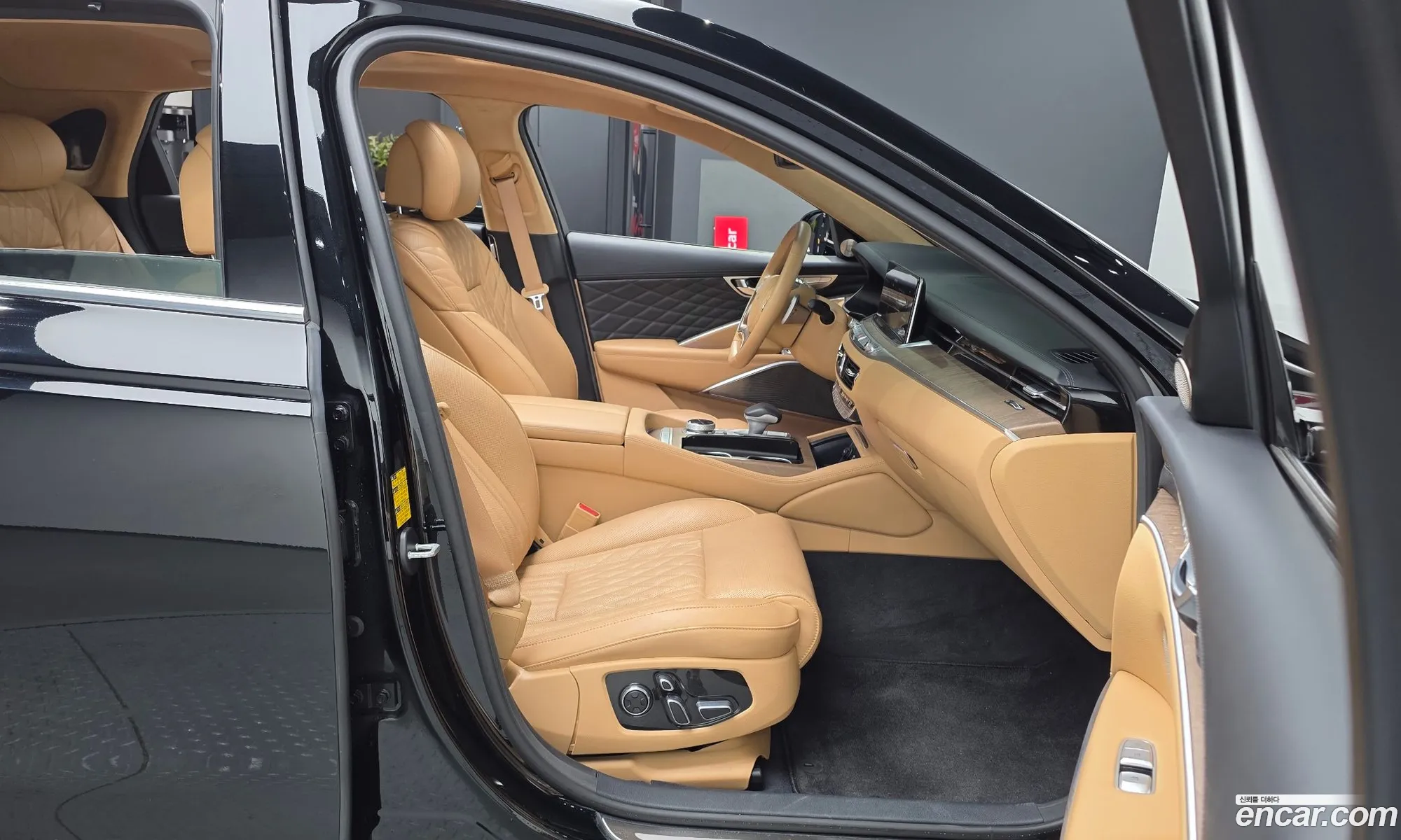 Kia K9 2021 — 16