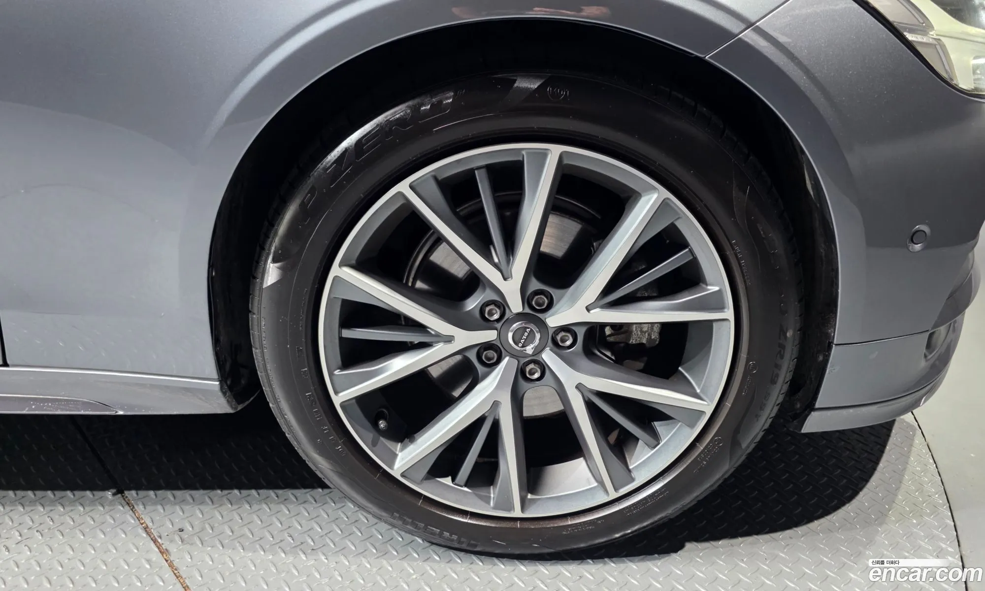 Volvo S90 2017 YV1PS68BCH1007856 — 9