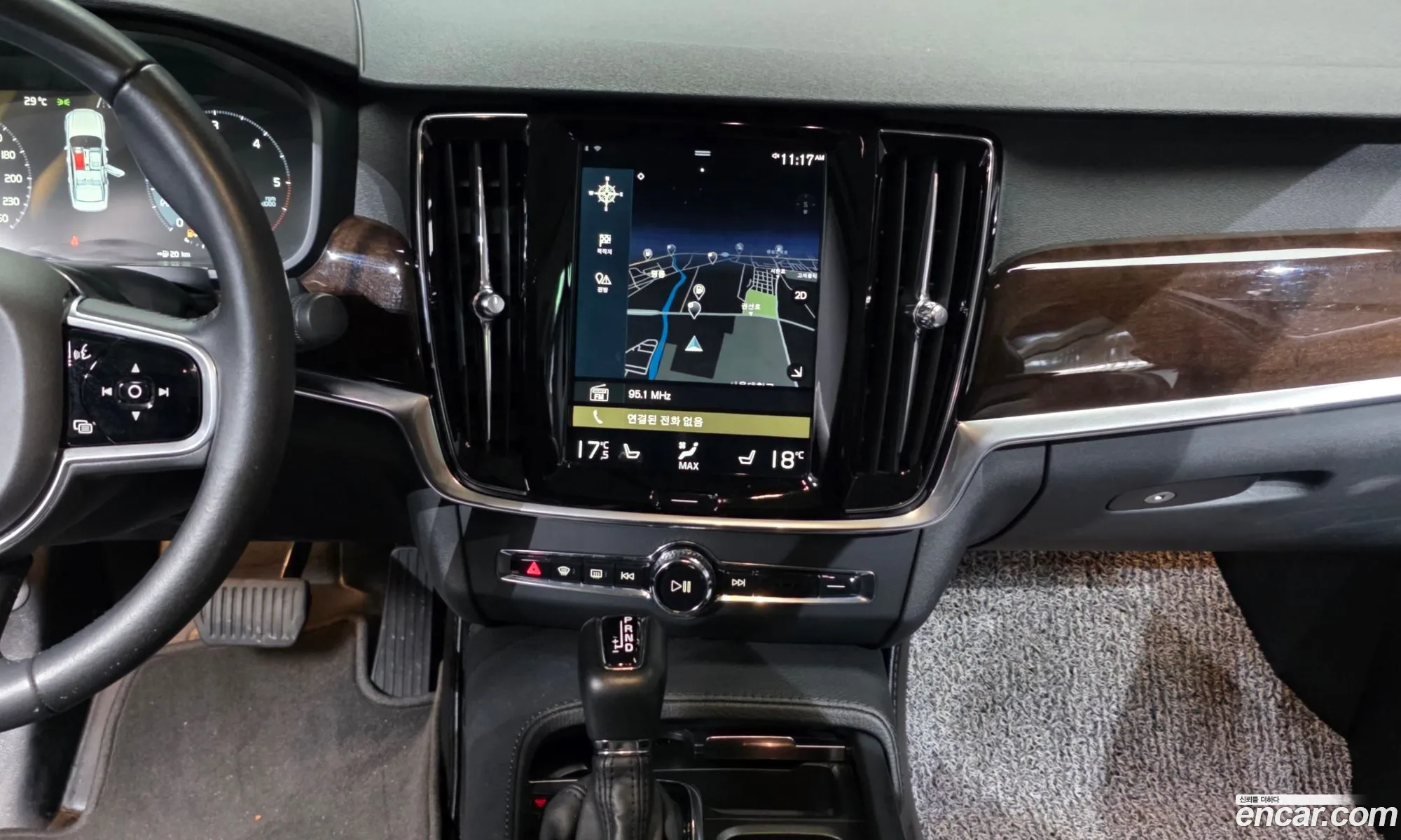 Volvo S90 2017 YV1PS68BCH1007856 — 12