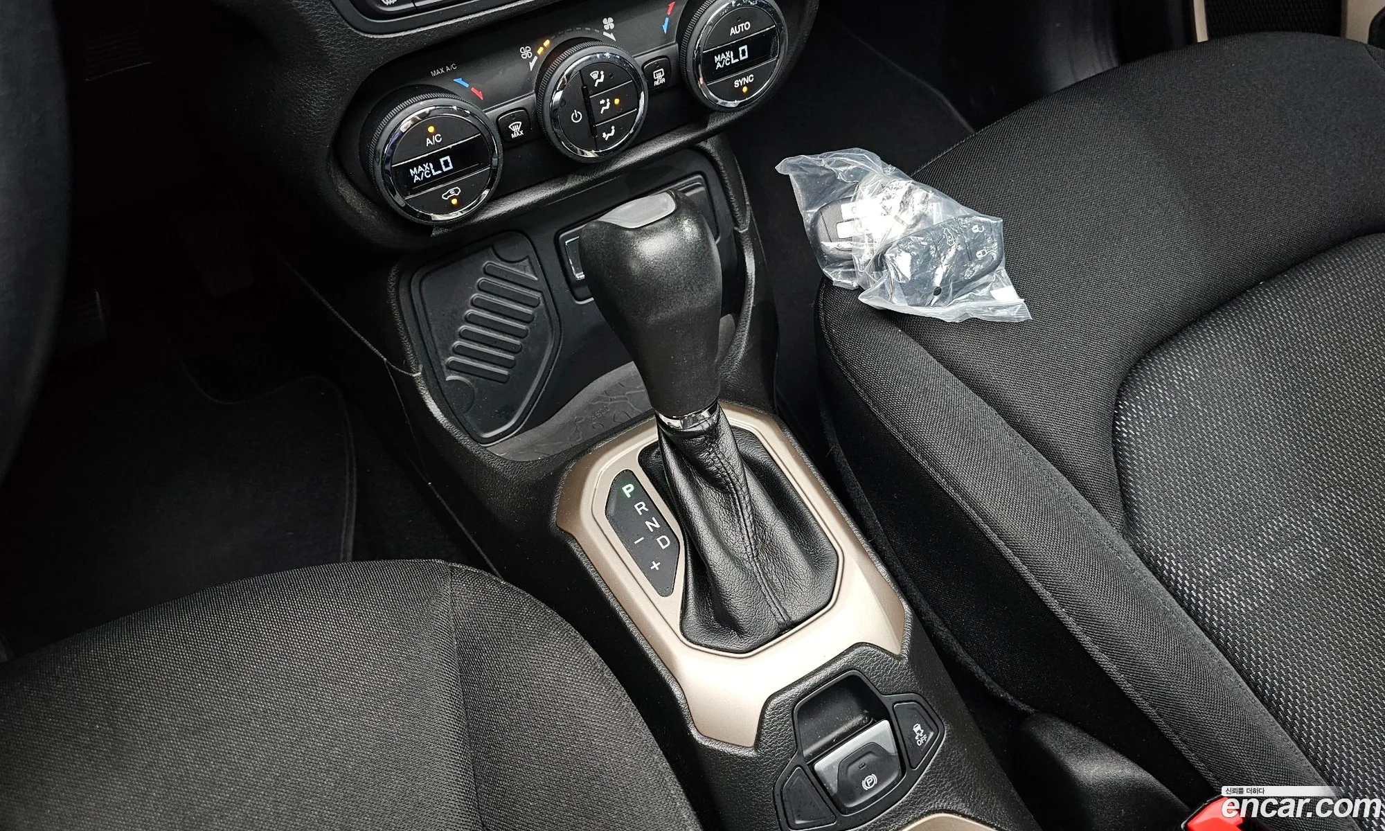 Jeep Renegade 2017 1C4BU0000HPF00288 — 23