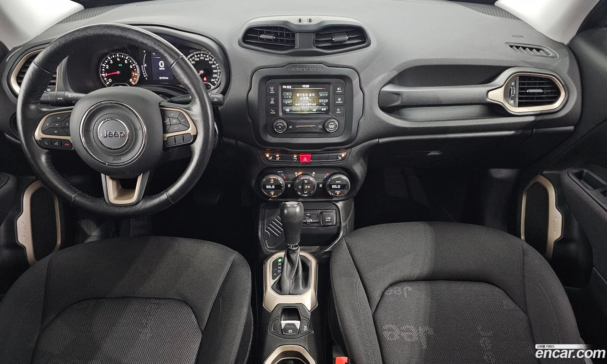 Jeep Renegade 2017 1C4BU0000HPF00288 — 22