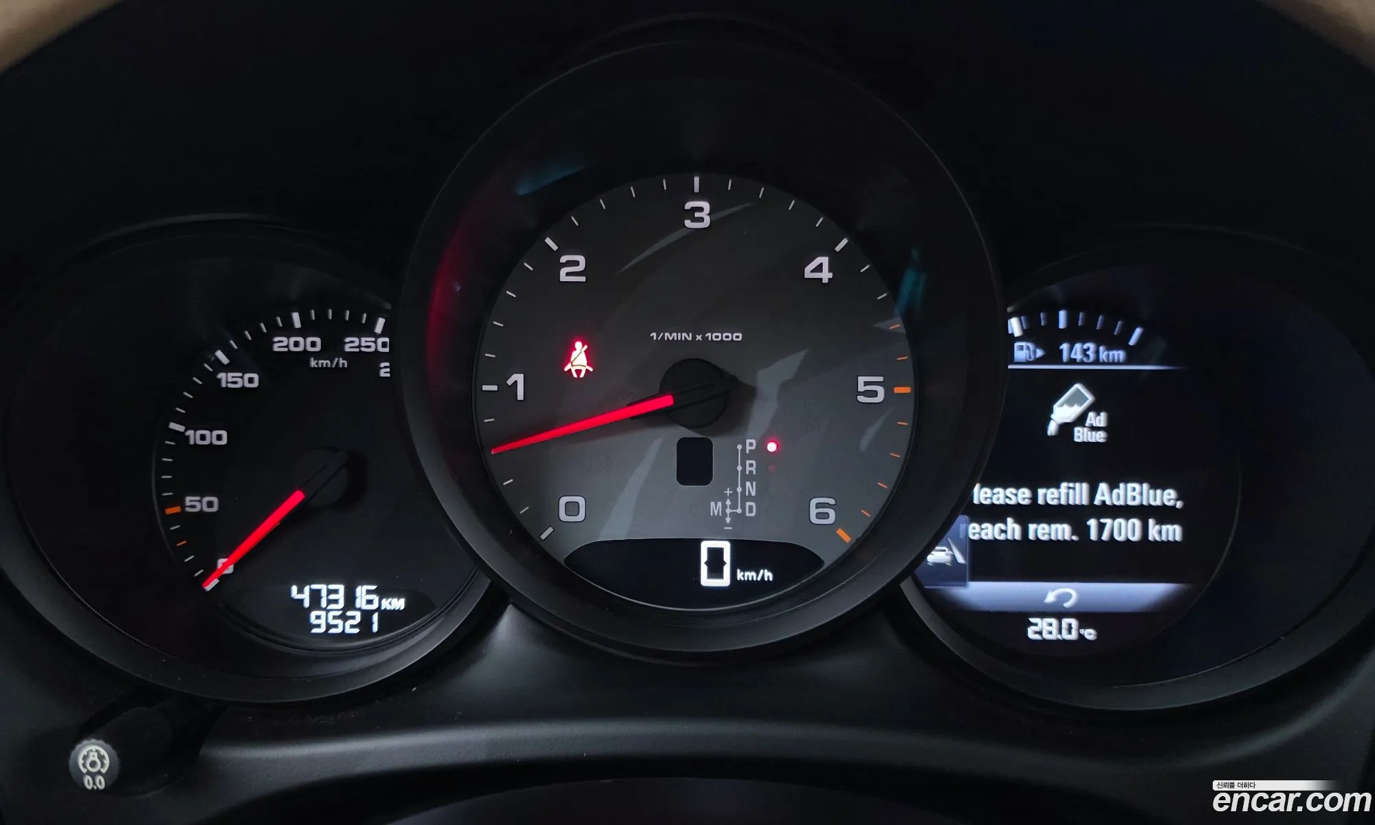 Porsche Macan 2017 WP1AD295XHLB70331 — 24