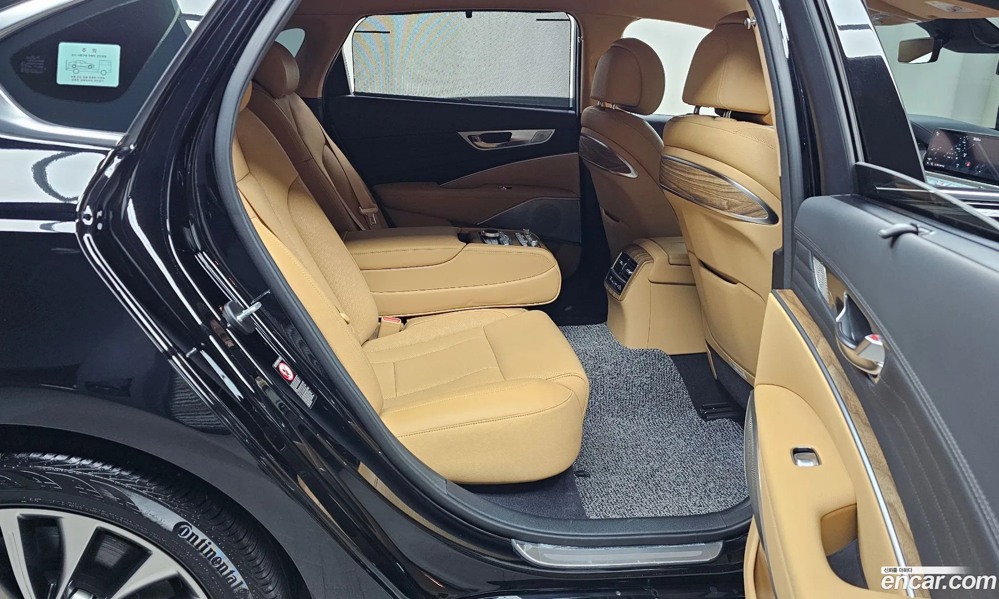 Kia K9 2023 — 12