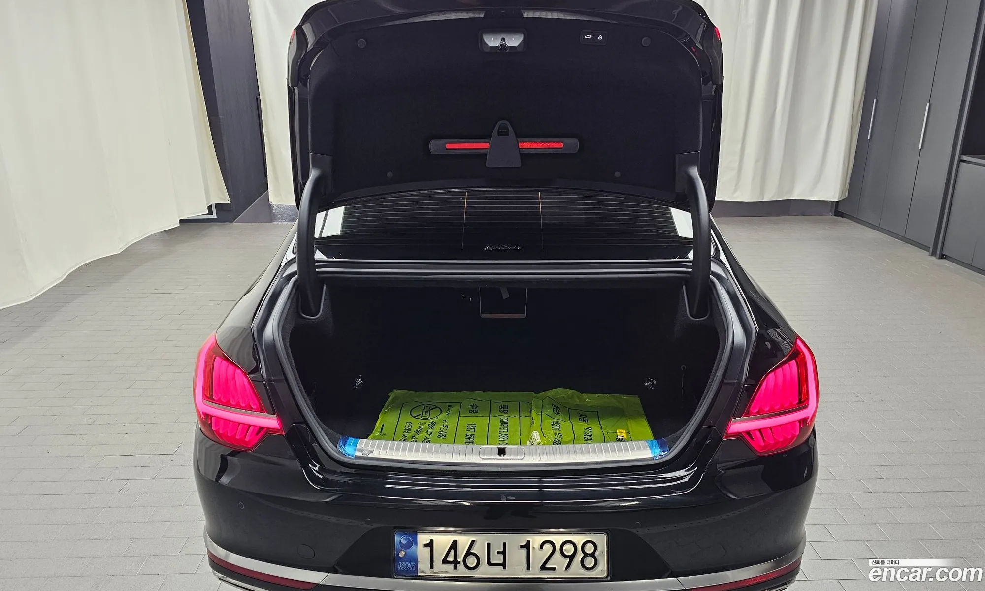 Kia K9 2023 — 22