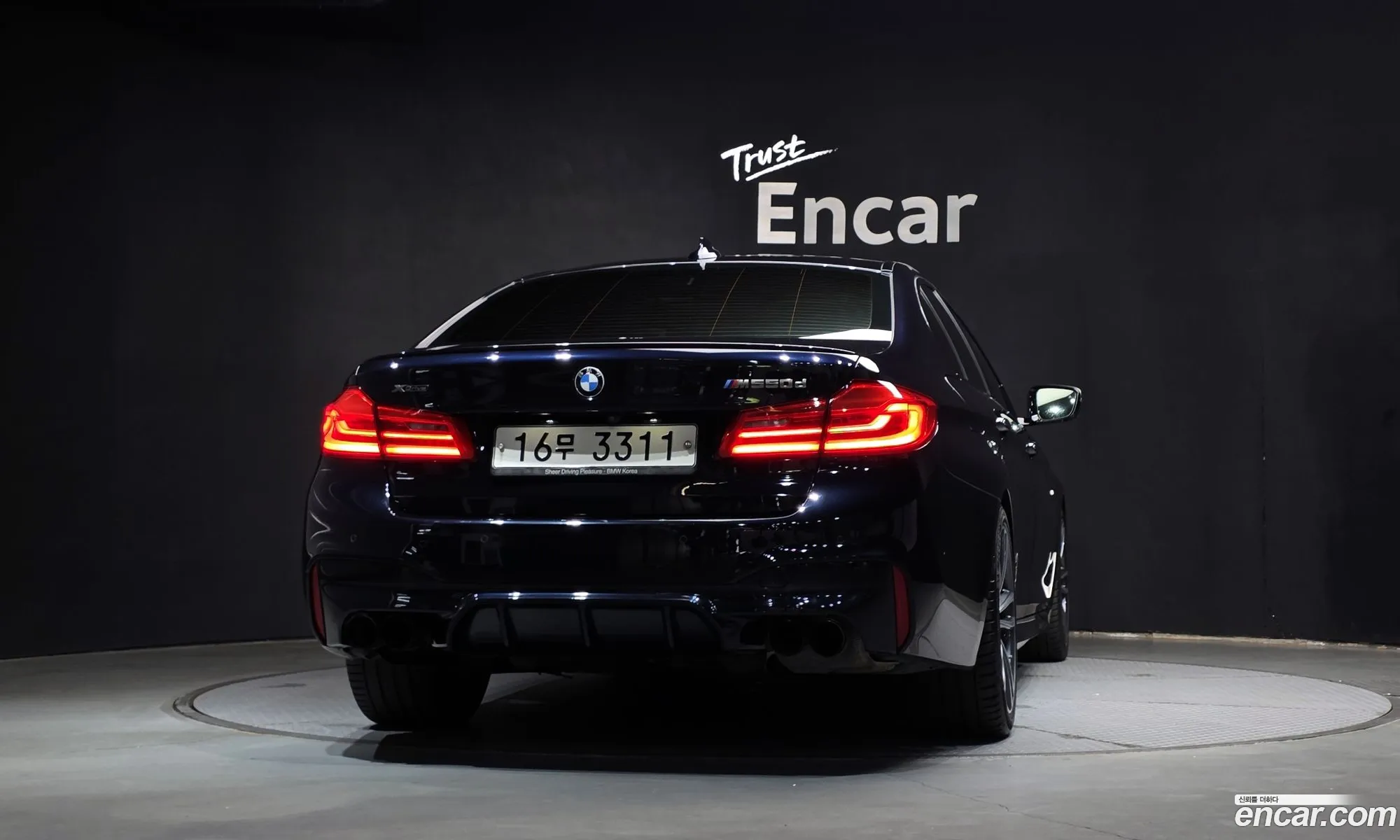 BMW 5 Series 2018 — 24