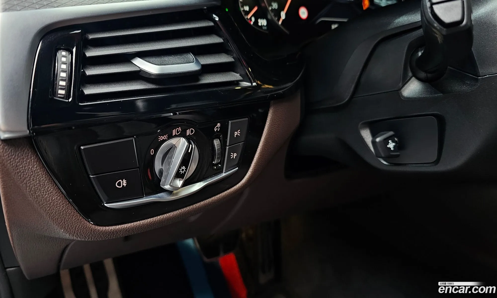 BMW 5 Series 2018 — 33