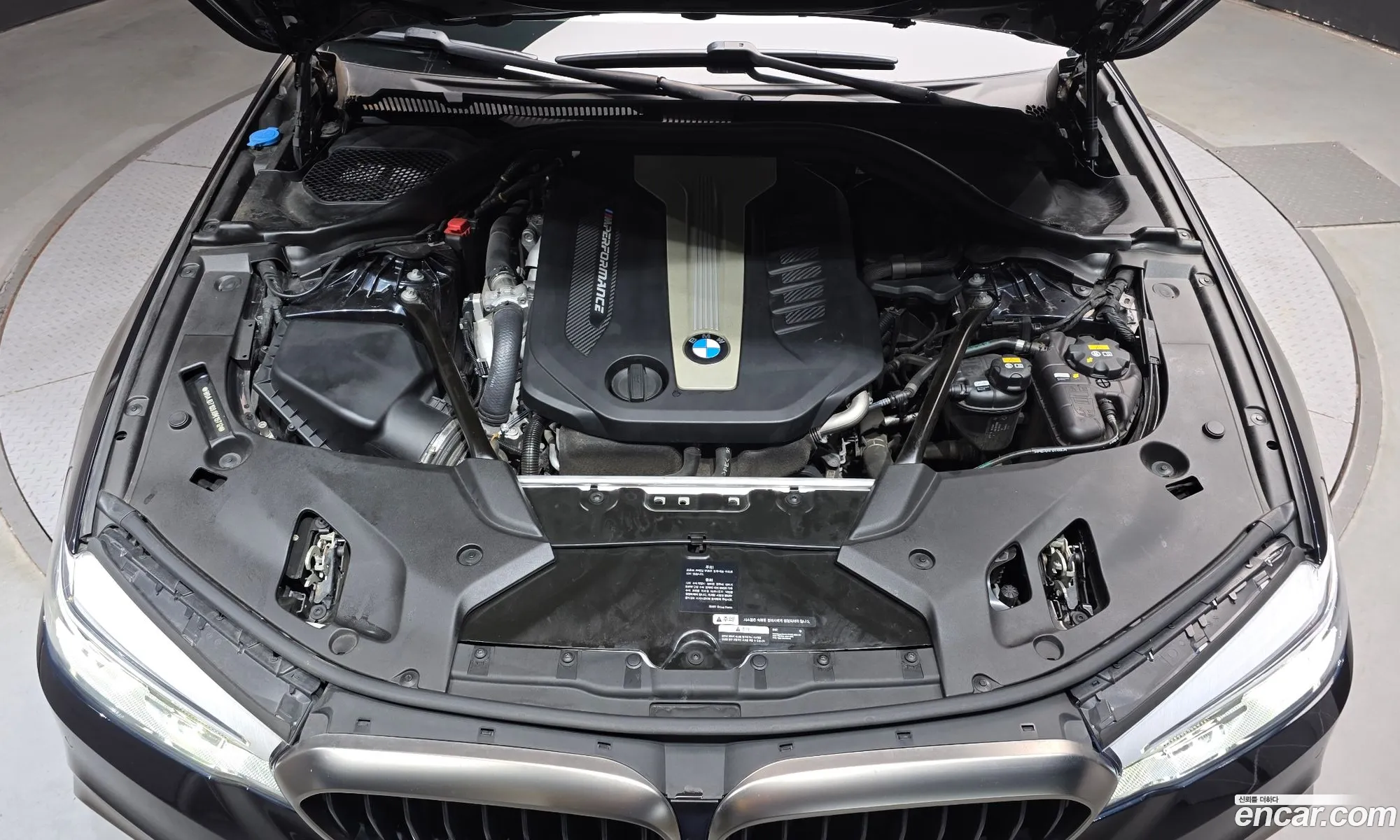 BMW 5 Series 2018 — 11