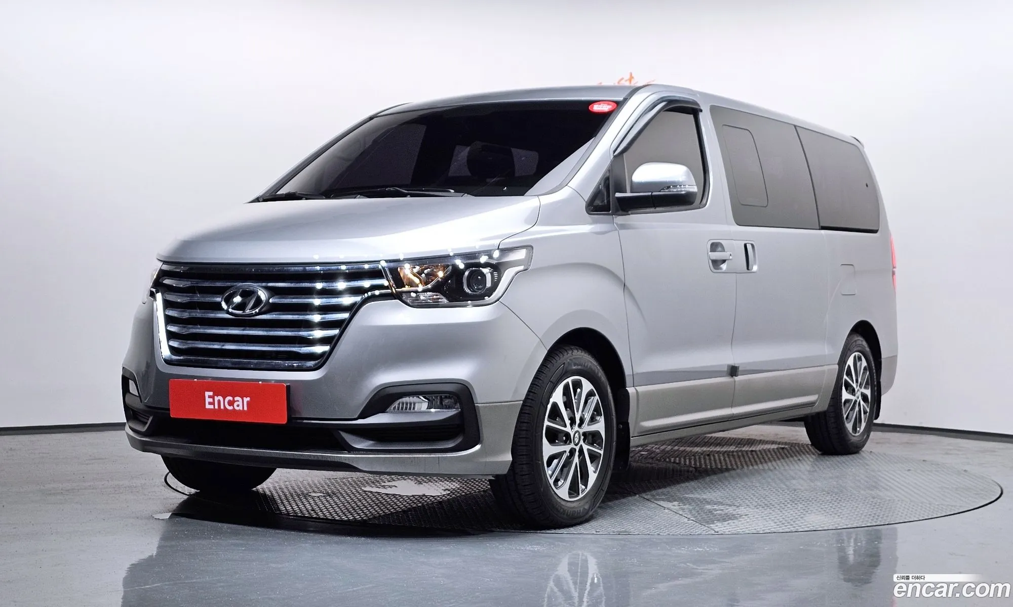 Hyundai Grand Starex 2019 — 3