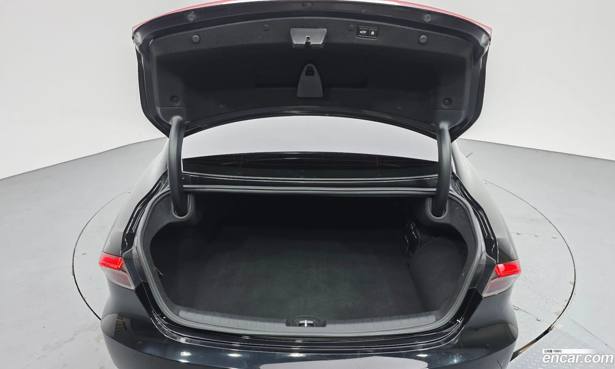 Hyundai Grandeur IG Hybrid 2020 — 4