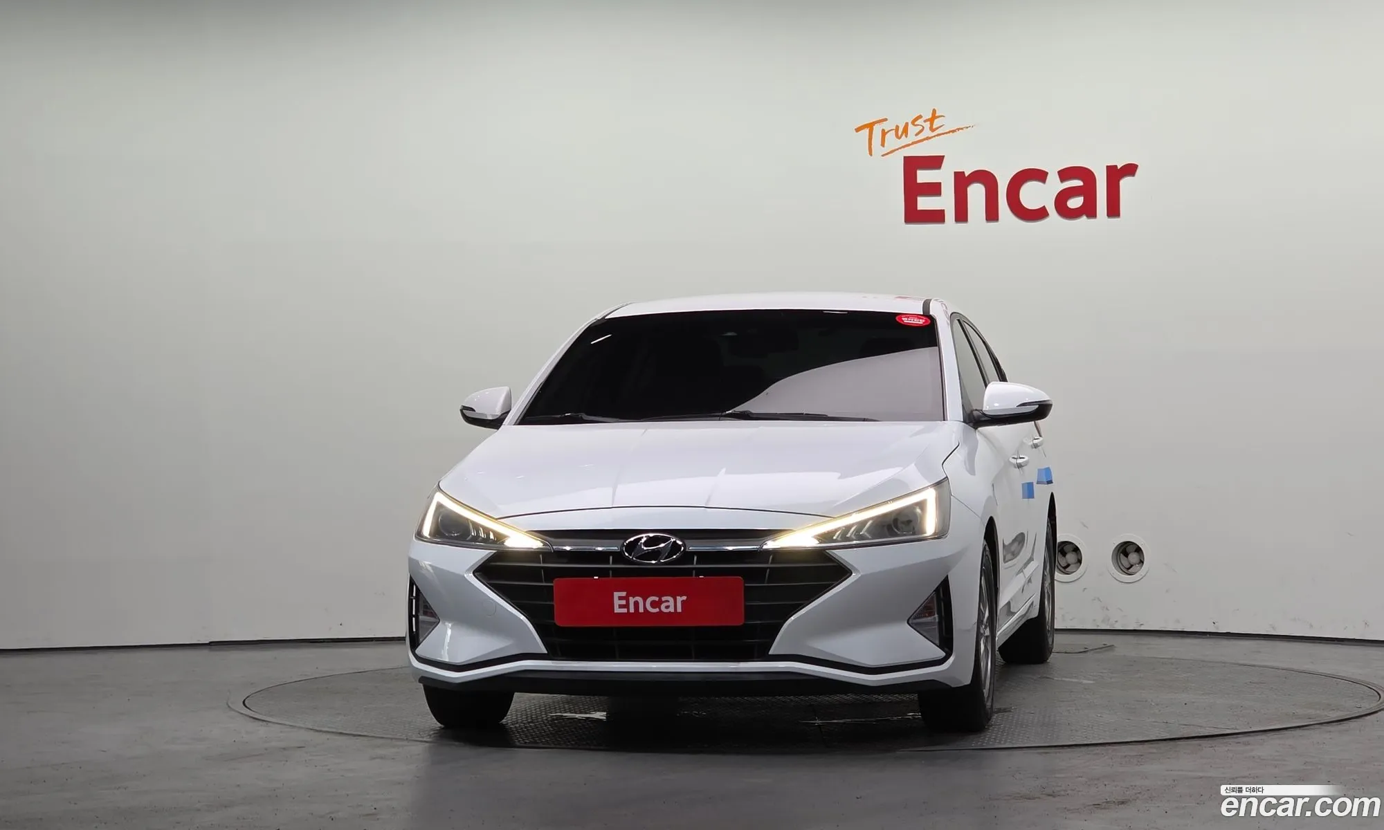 Hyundai Elantra AD 2019 — 4