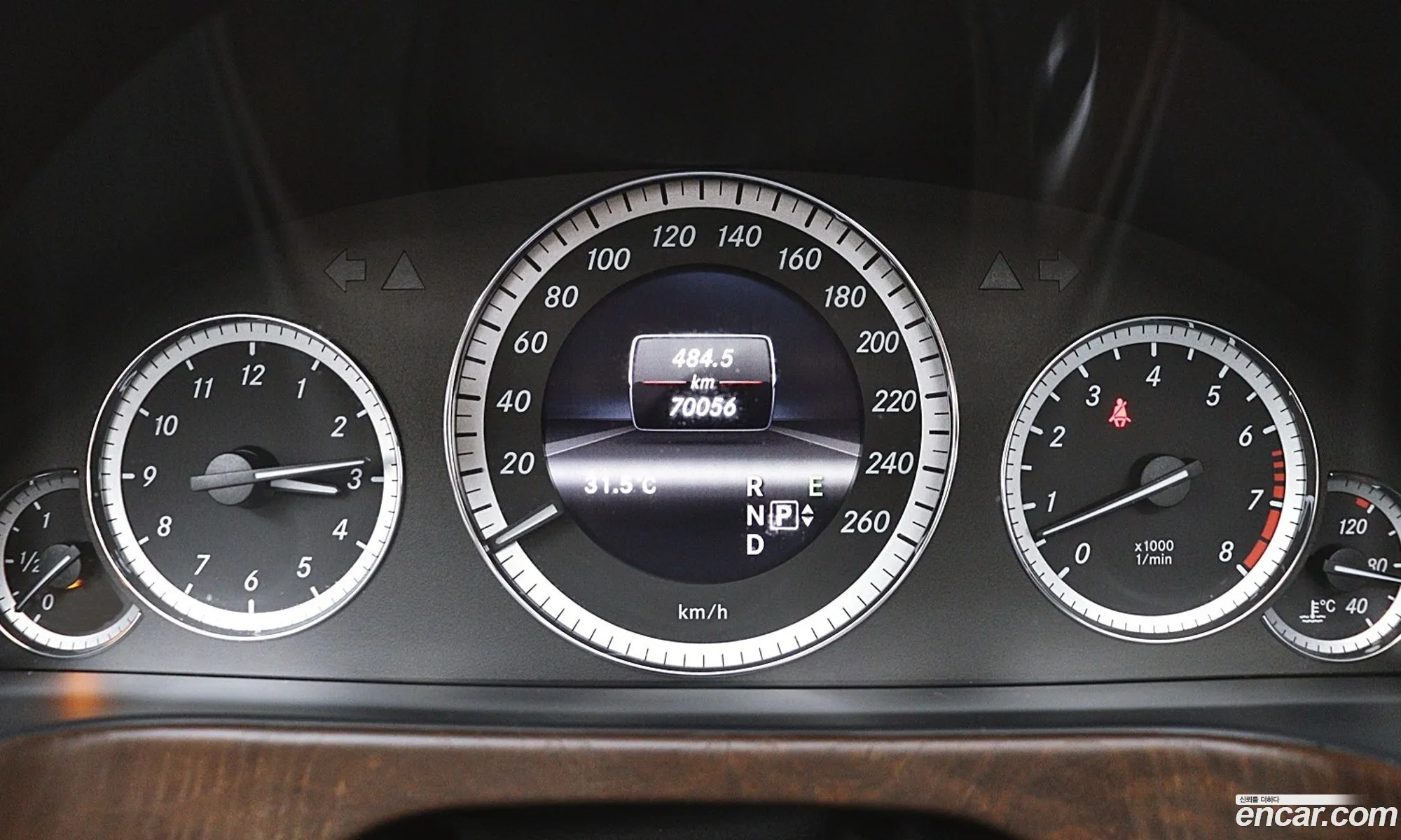 Mercedes-Benz E-Class W212 2013 — 11