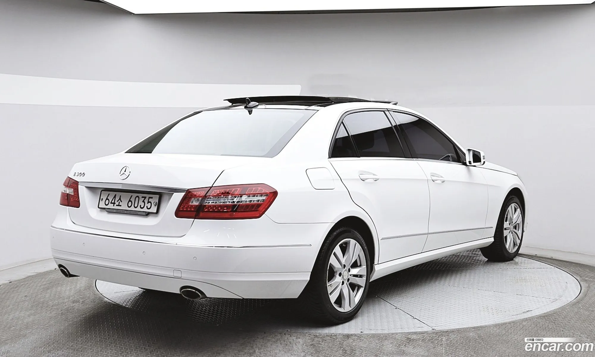 Mercedes-Benz E-Class W212 2013 — 8