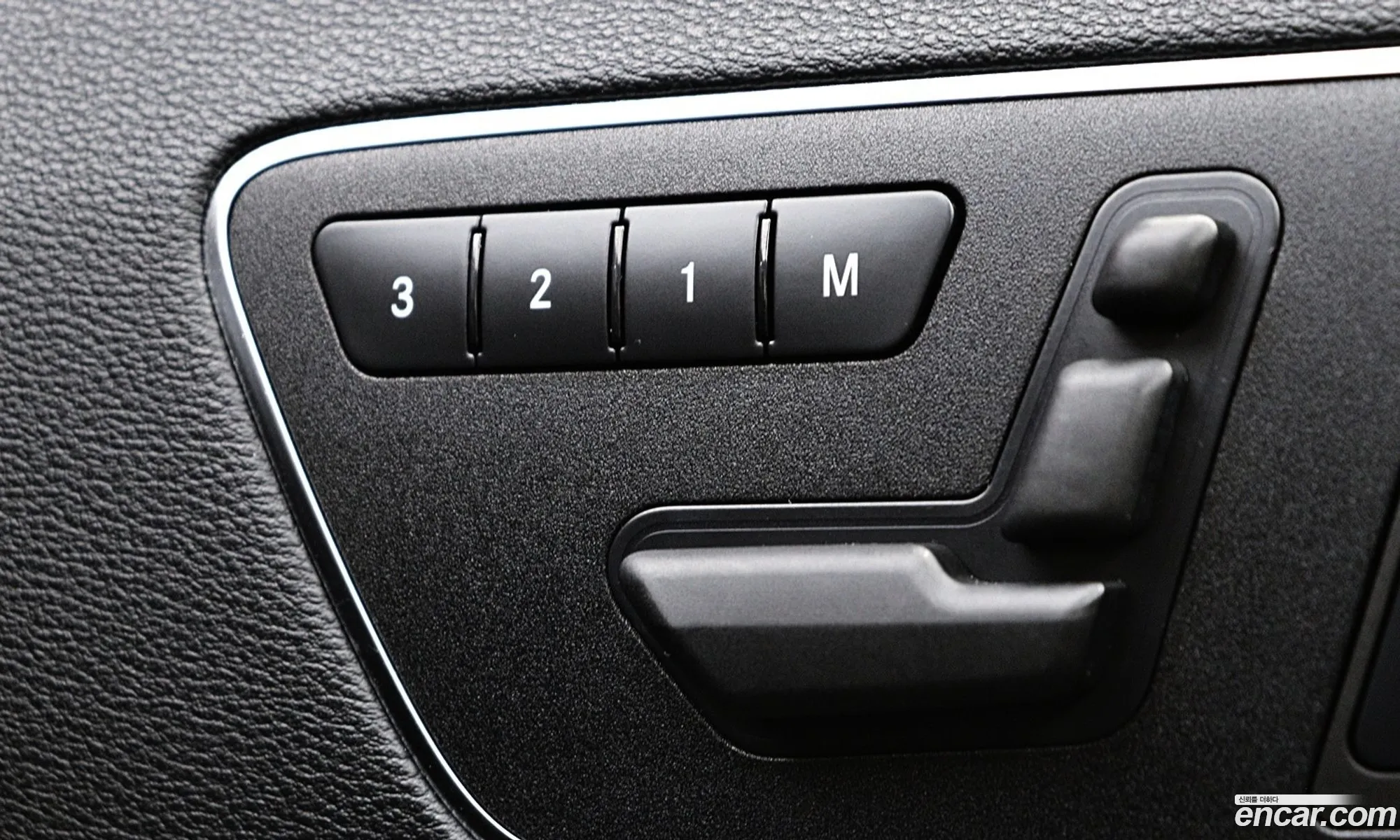 Mercedes-Benz E-Class W212 2013 — 14