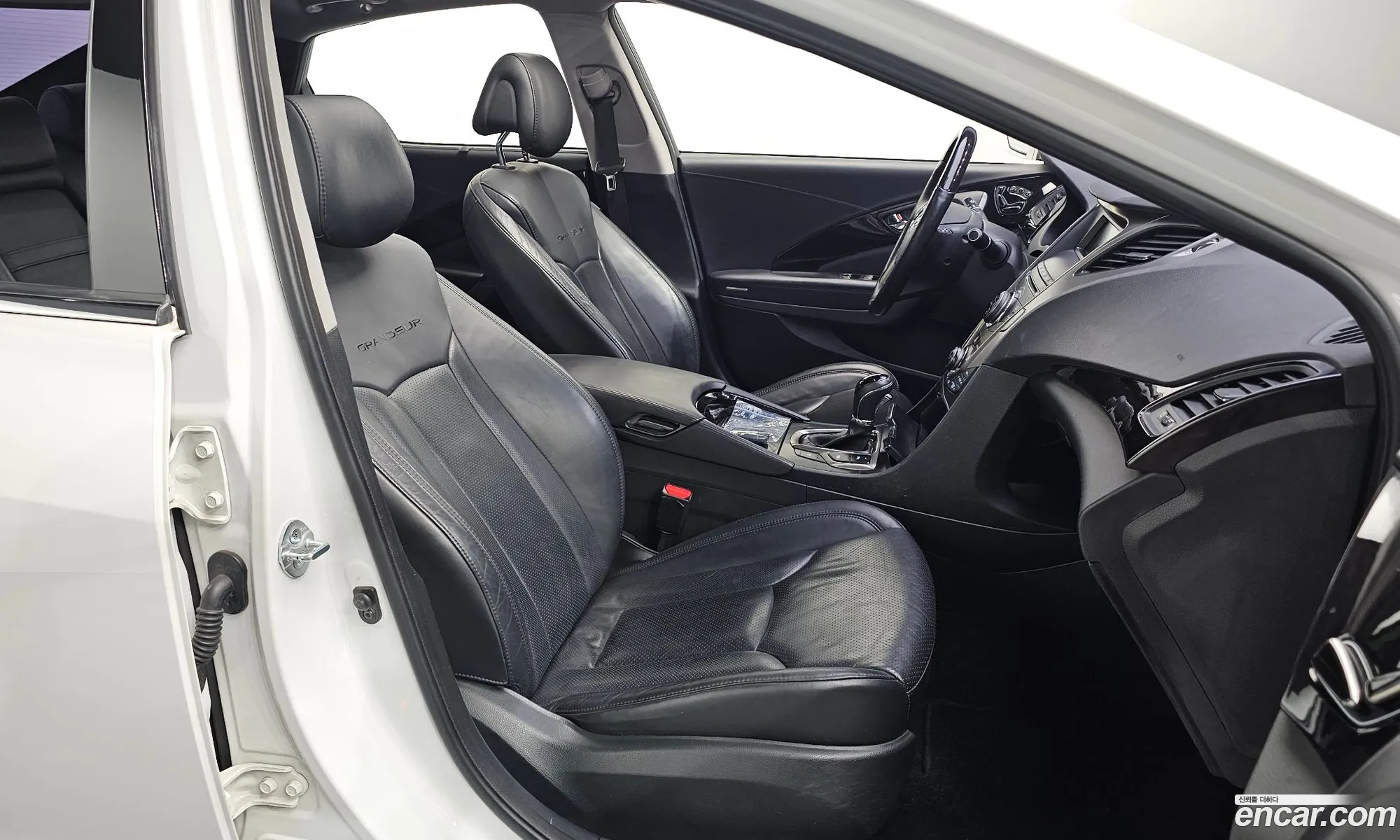 Hyundai Grandeur HG 2013 — 5