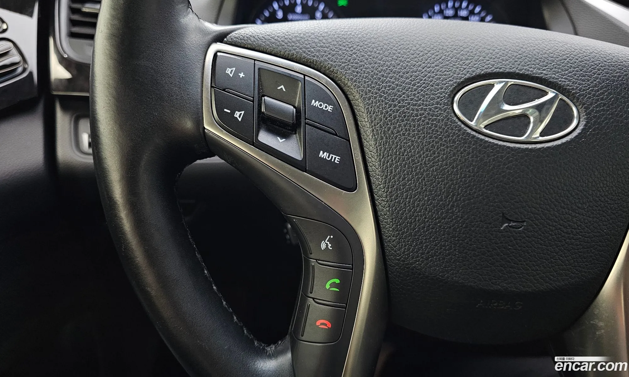 Hyundai Grandeur HG 2013 — 19