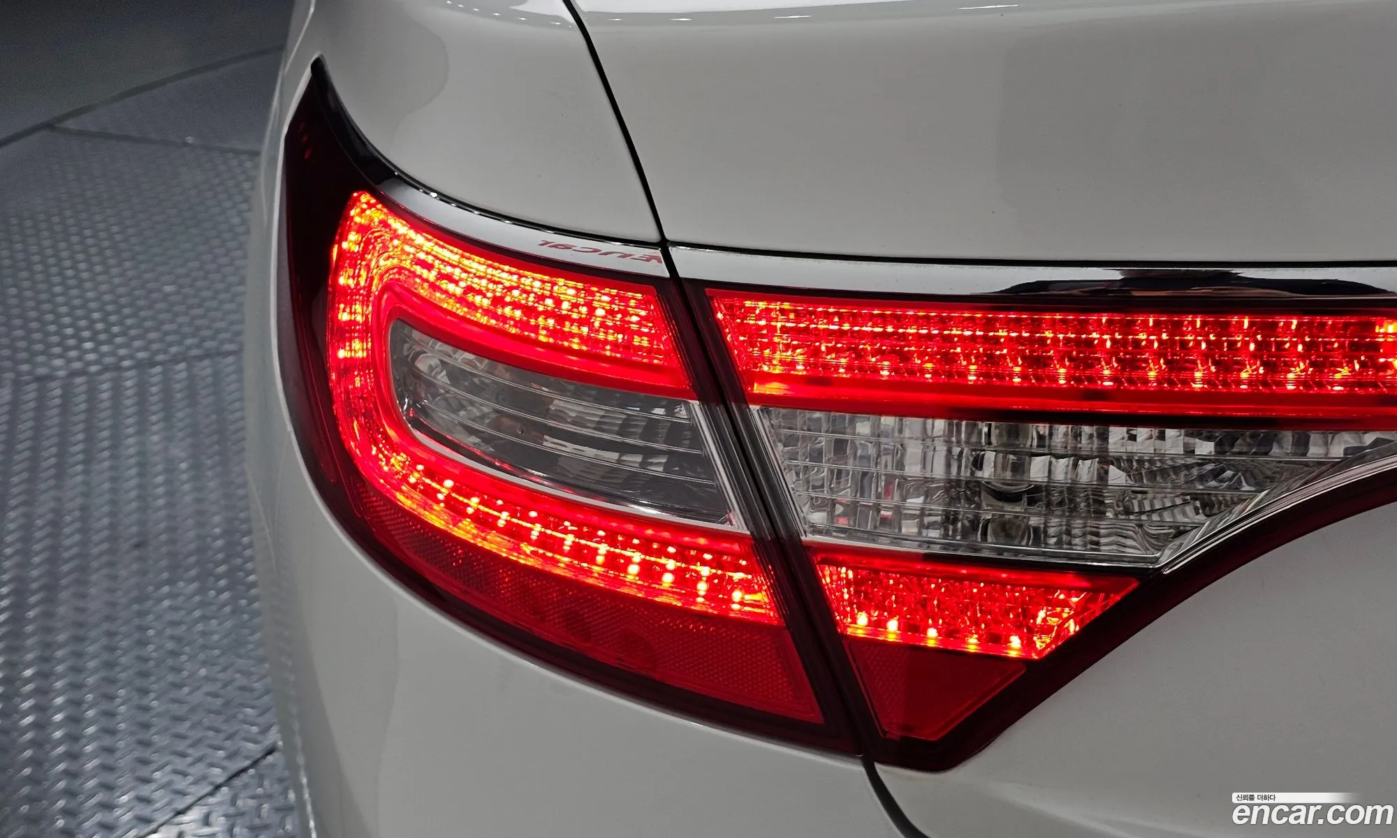 Hyundai Grandeur HG 2013 — 31