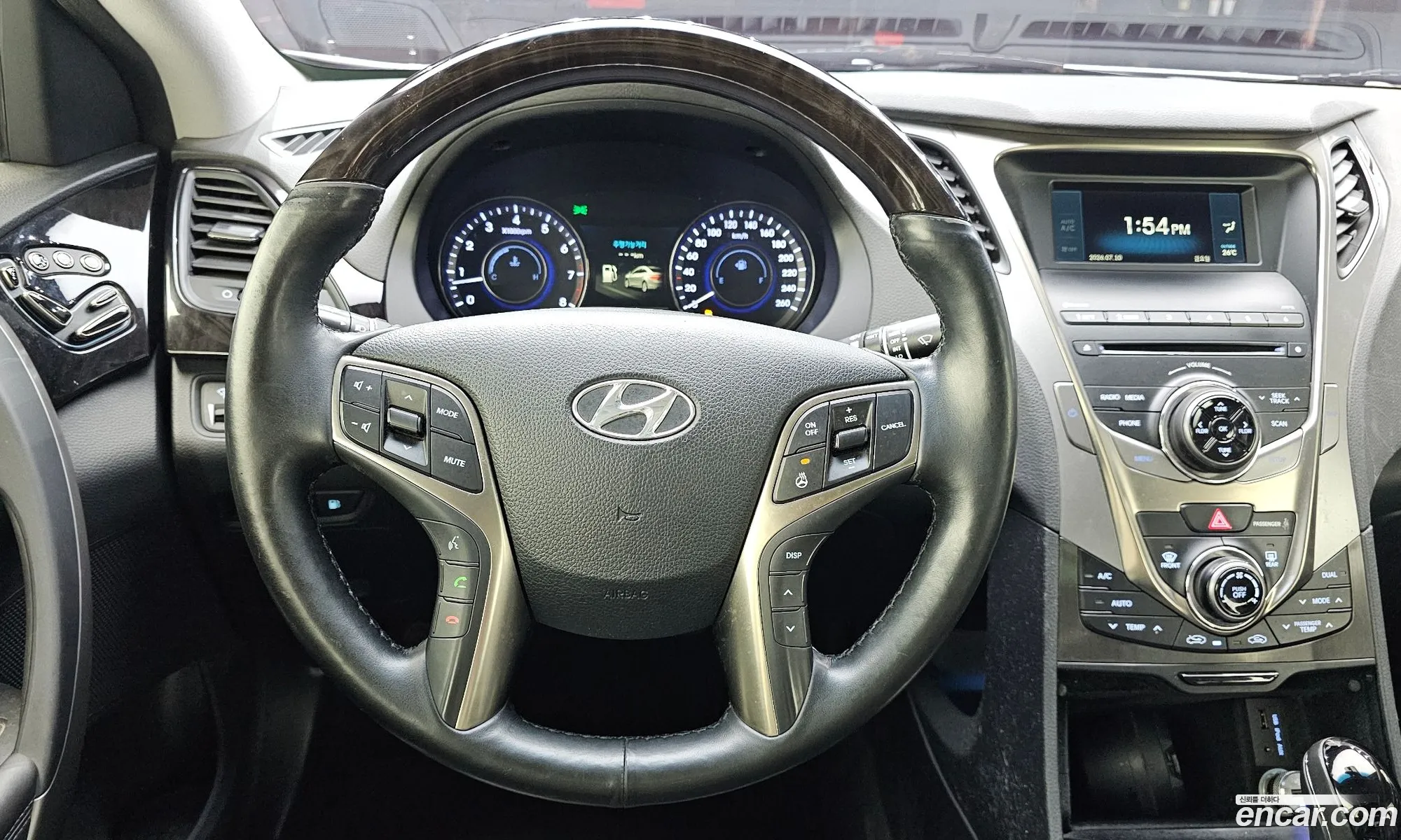 Hyundai Grandeur HG 2013 — 13