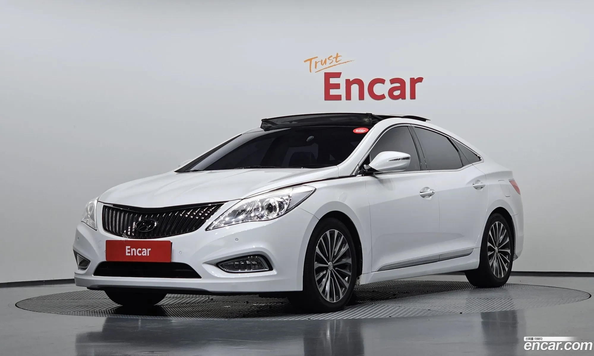 Hyundai Grandeur HG 2013 — 23