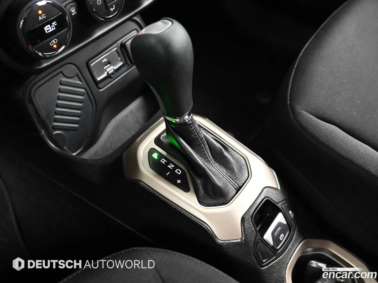 Jeep Renegade 2017 — 10