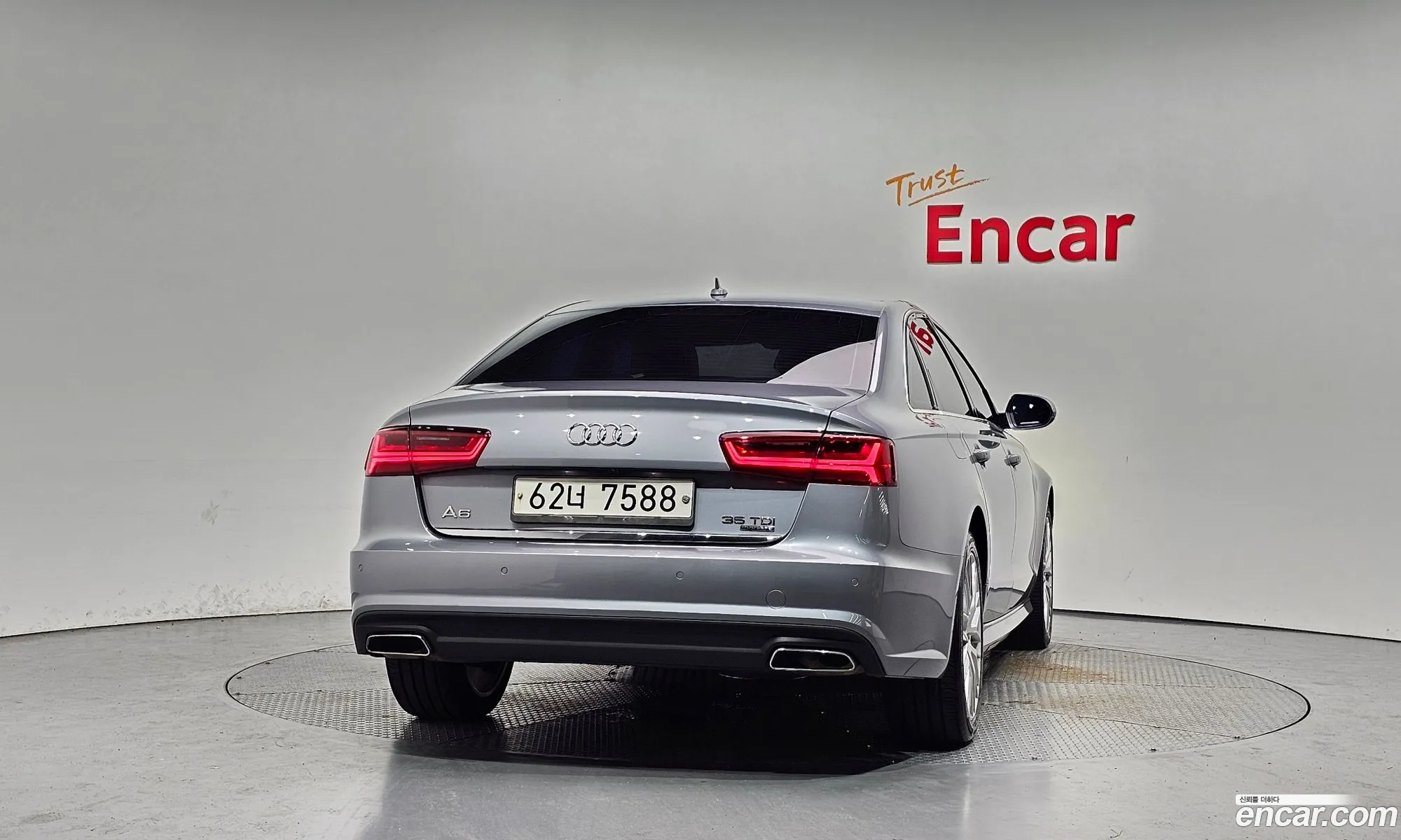 Audi A6 2018 WAUZZZ4G2JN065670 — 2